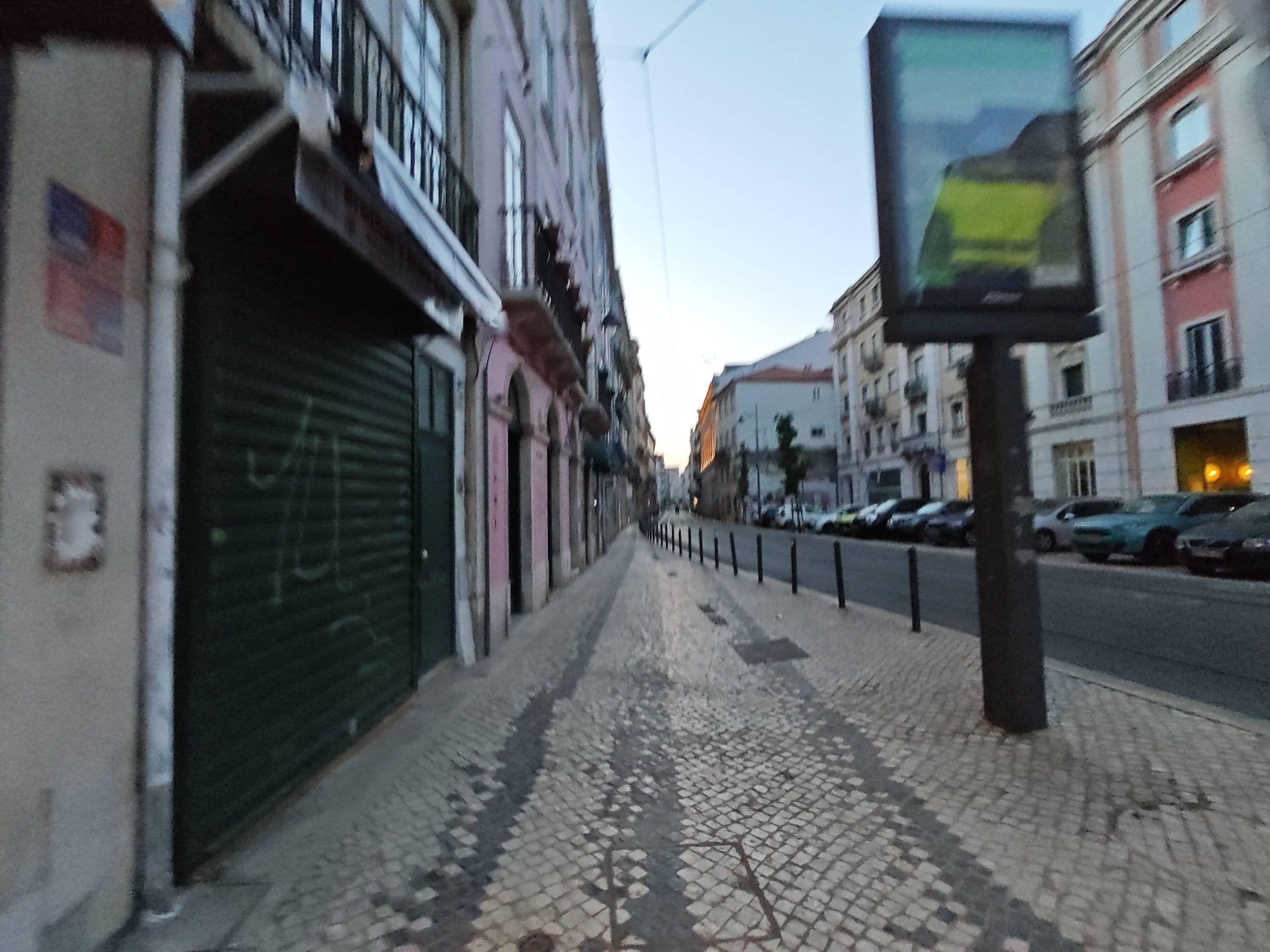 Street view near lisboa mansion, Santos-o-Velho — © Attractor_Snowstorm (CC BY-SA · Mapillary)