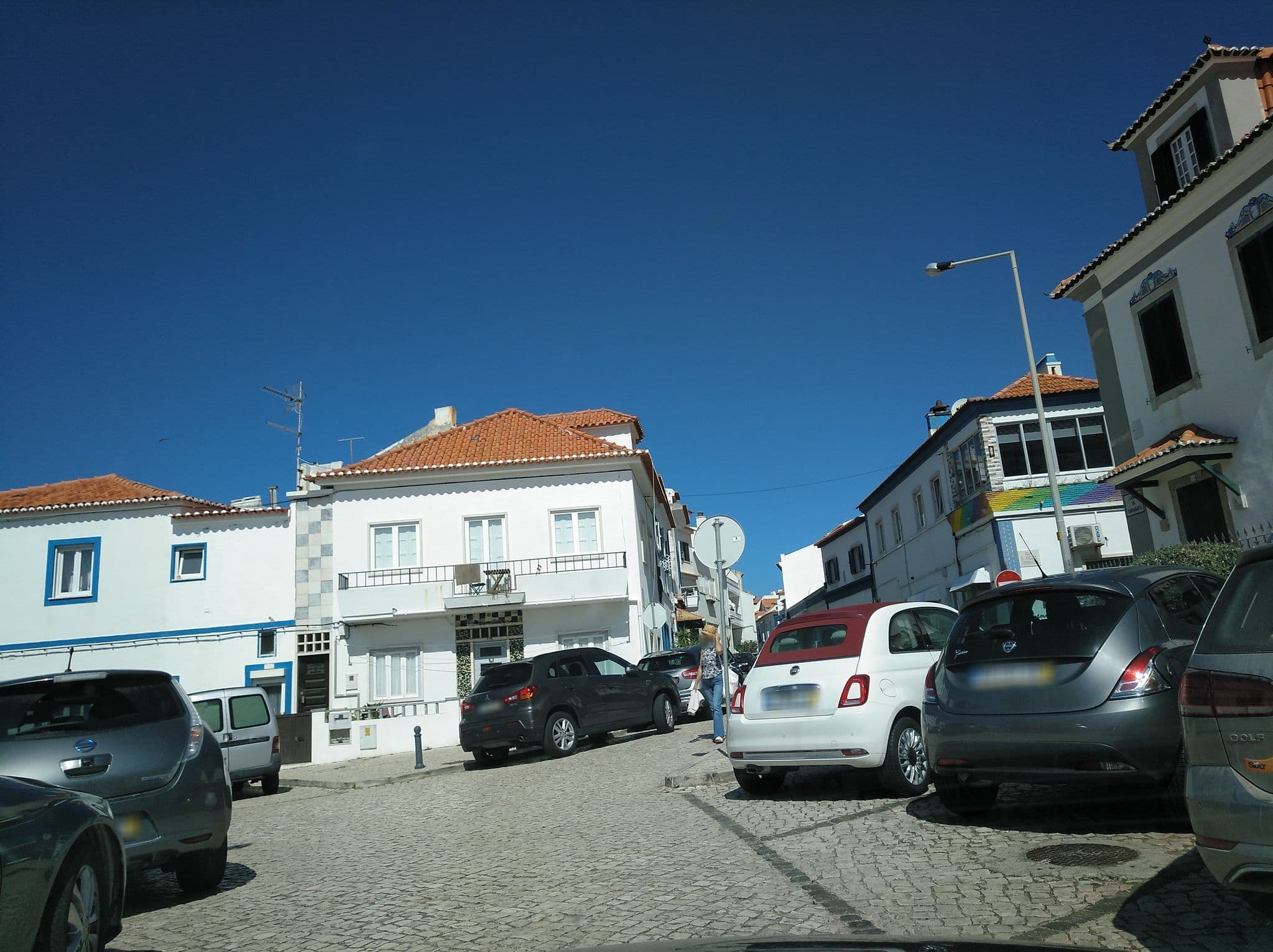Street view near Summer Haze, Ericeira — © filohipo (CC BY-SA · Mapillary)