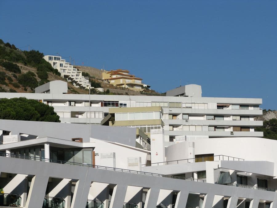Street view near Atlantic Ocean View Suite Sesimbra, Sesimbra — © barragon (CC BY-SA · Mapillary)