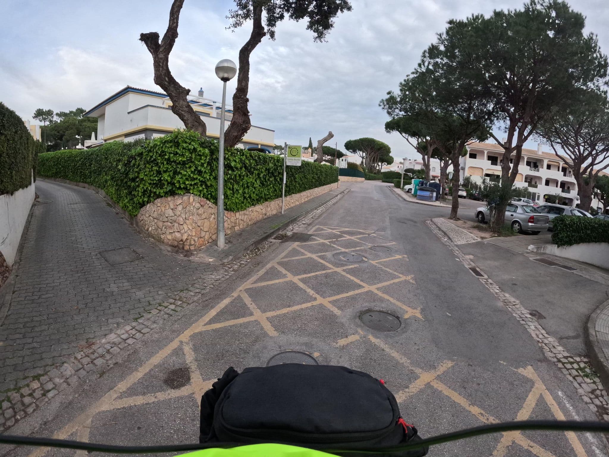 Street view near Tulipa Sol, Quarteira — © claudiop (CC BY-SA · Mapillary)