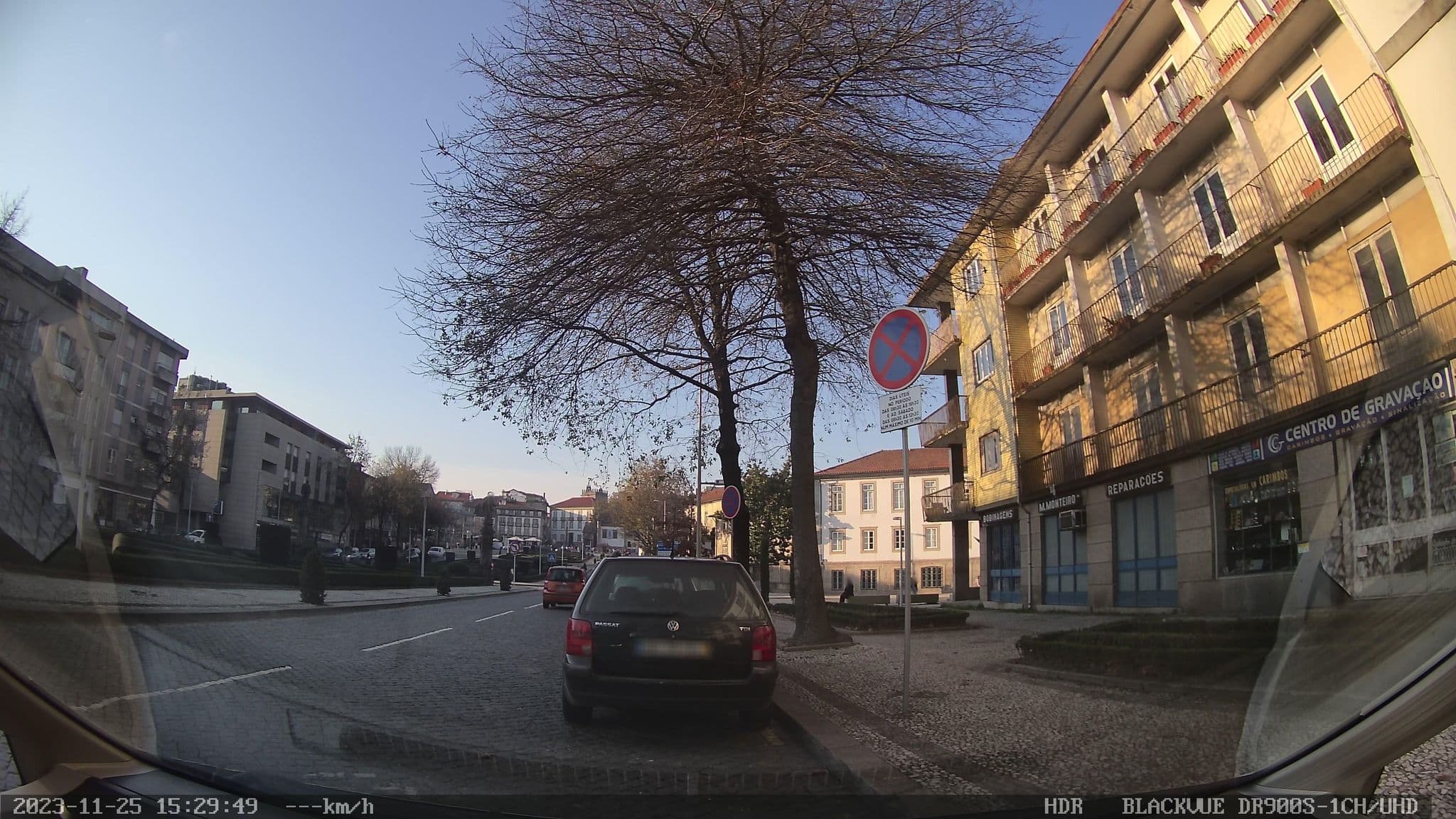 Street view near Hostel Vimarães, Guimarães — © sanjorgepinho (CC BY-SA · Mapillary)