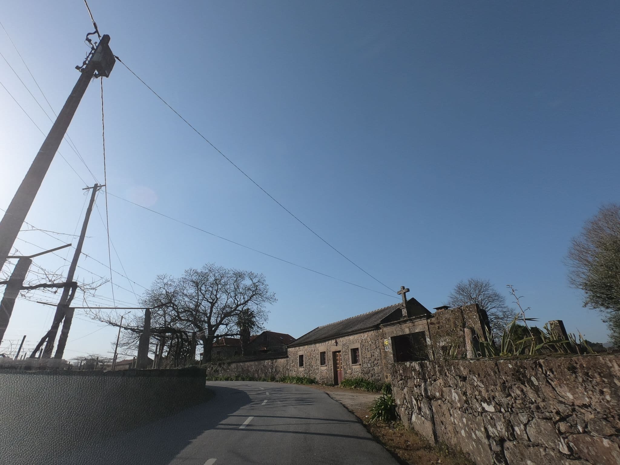 Street view near Quinta da Agra, Ponte de Lima — © countzero5 (CC BY-SA · Mapillary)