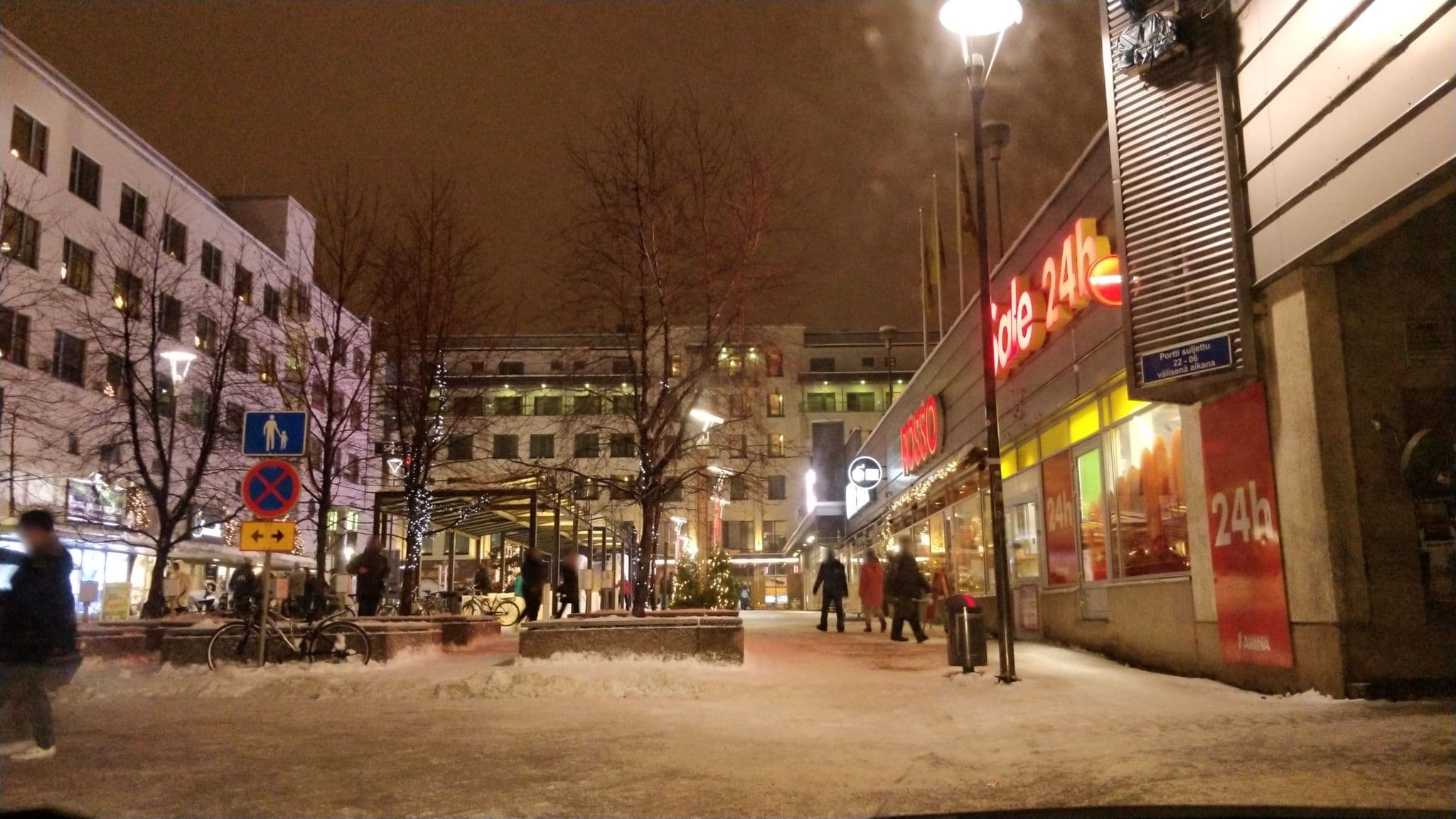 Street view near Apartments Pekankatu, Rovaniemi — © kelvinminn (CC BY-SA · Mapillary)