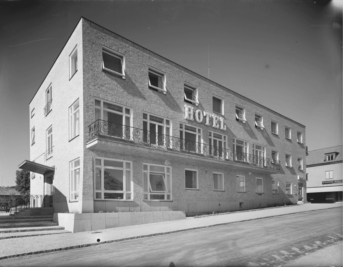 Hotell Nissastigen (via Wikimedia Commons, Public domain)