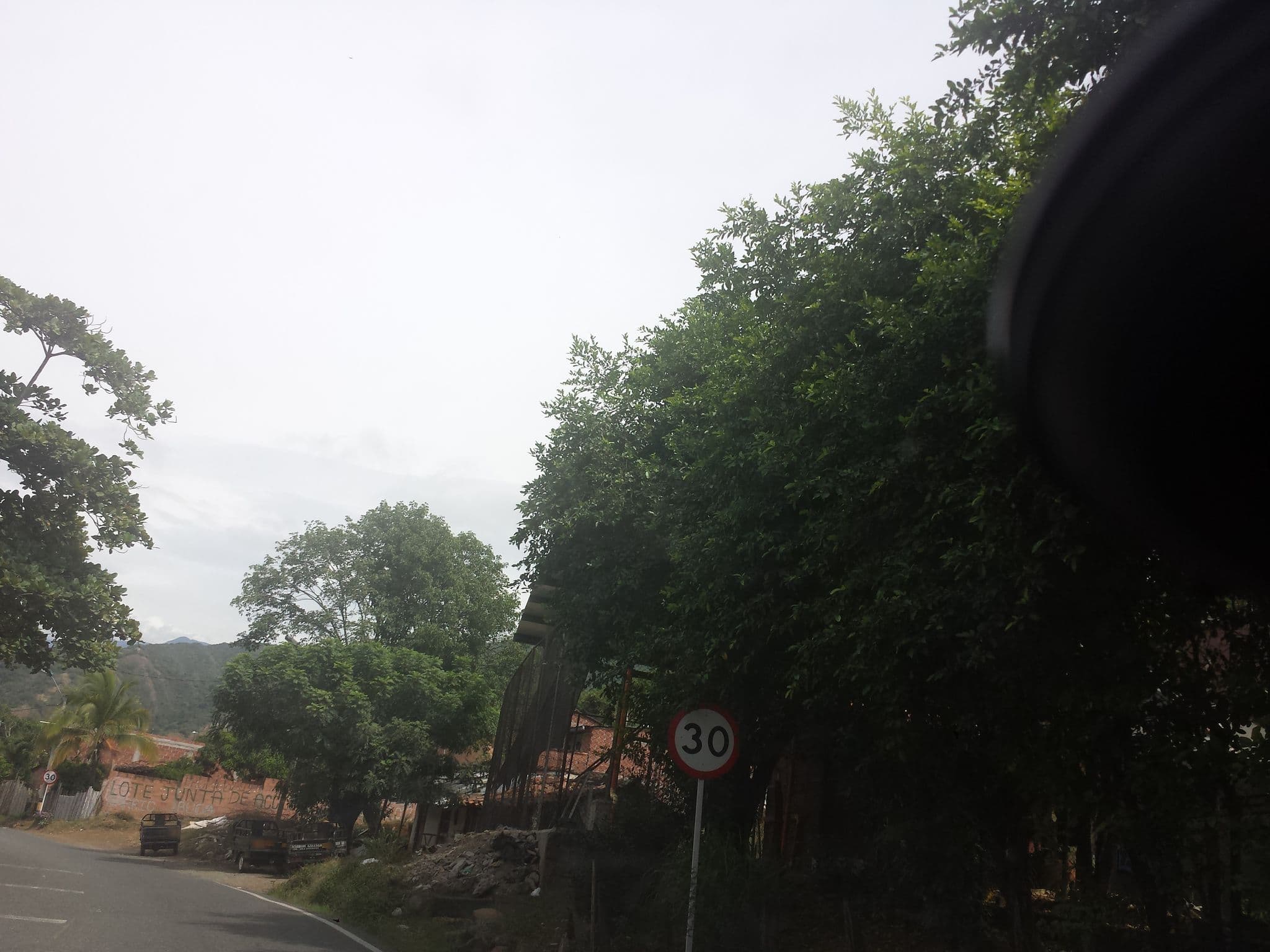 Street view near Hotel Brisas de Santa Fe, Santa Fe de Antioquia — © walterariashidalgo (CC BY-SA · Mapillary)