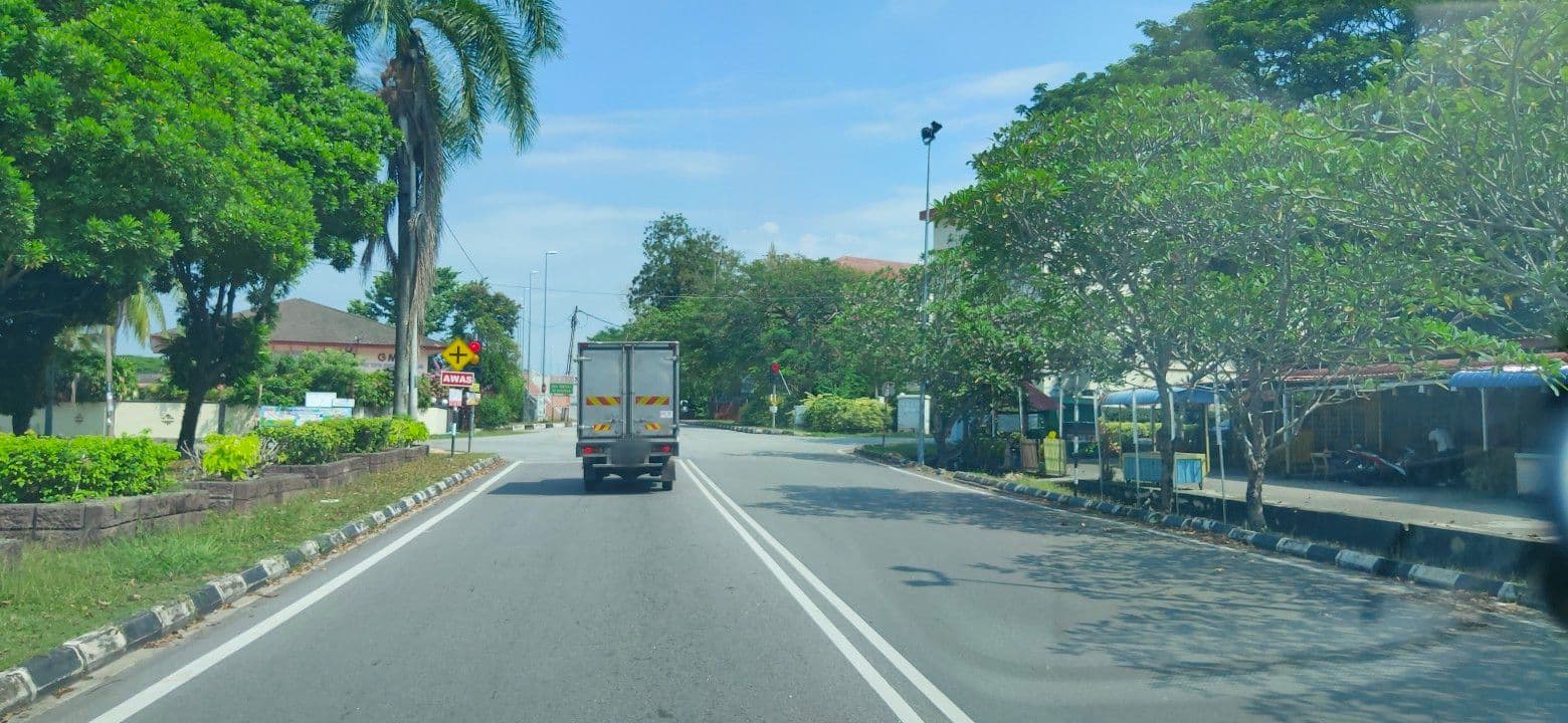 Street view near Sastria Hotel Sungai Petani, Sungai Petani — © zhofirnazhif (CC BY-SA · Mapillary)