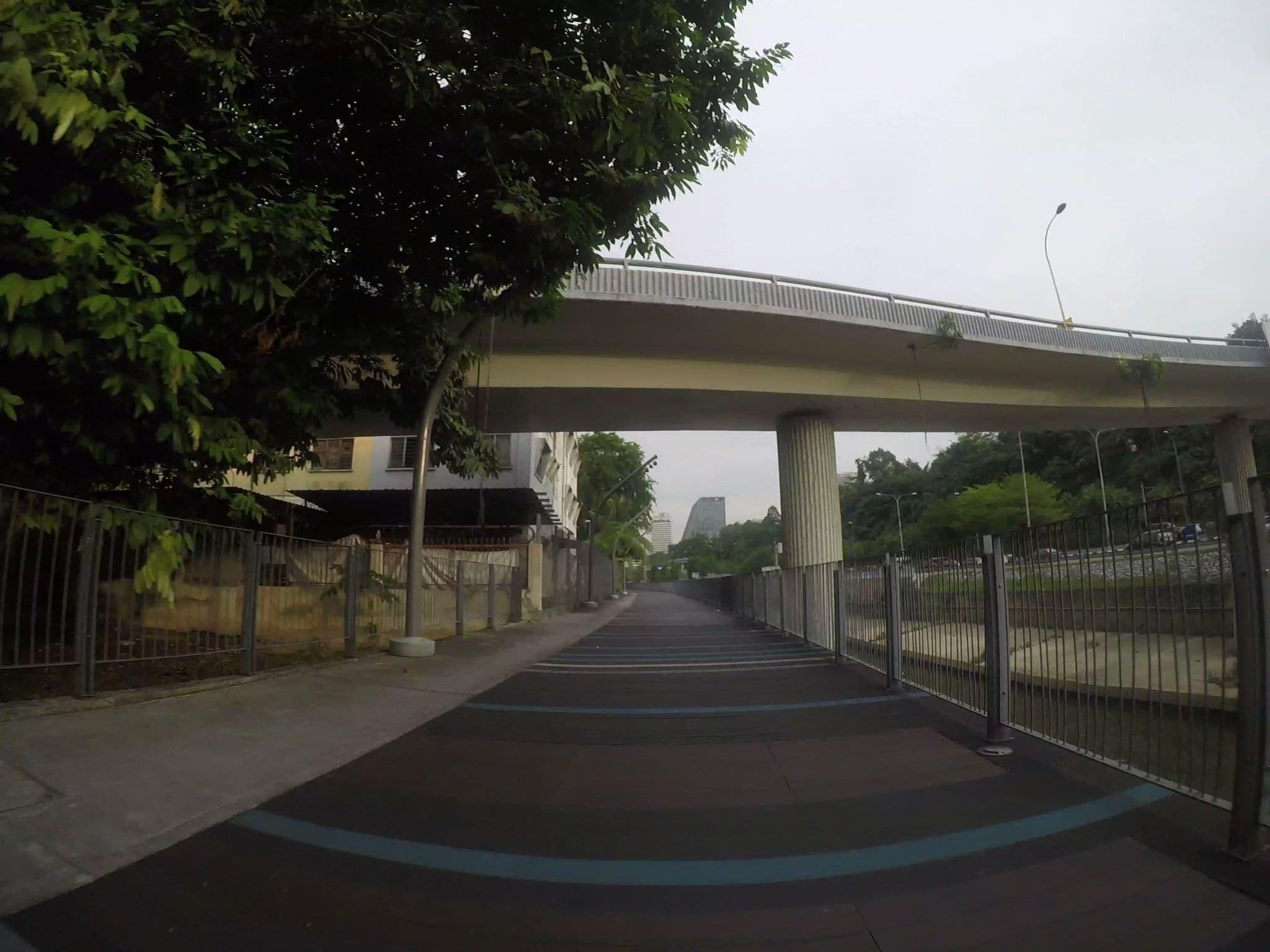 Street view near Sungai Gombak, Kampung Baru — © Kaart_Local (CC BY-SA · Mapillary)