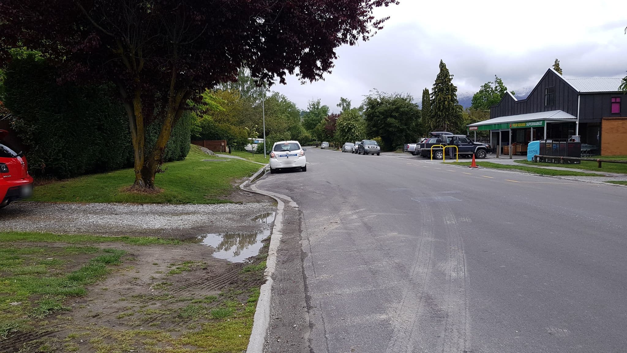 Street view near Viking Lodge Motel, Arrowtown — © eneerhut (CC BY-SA · Mapillary)