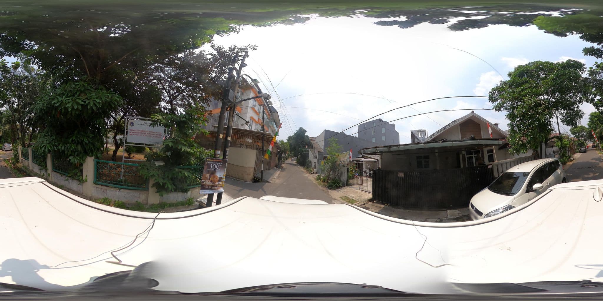 Street view near The Capsule Hotel II, Ciputat — © kaart_2 (CC BY-SA · Mapillary)