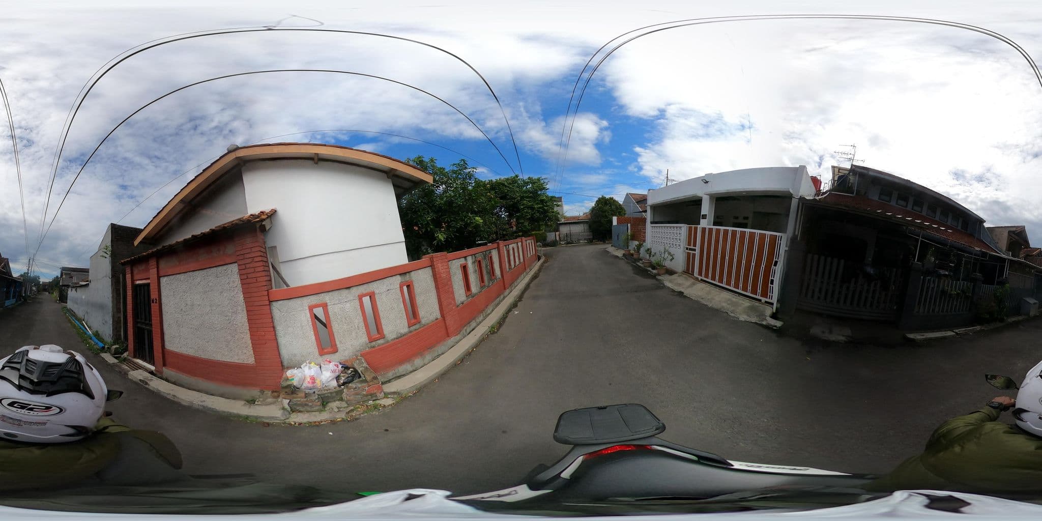 Street view near Grand Pasundan Presidential Suite, Margahayukencana — © Kaart_Local (CC BY-SA · Mapillary)