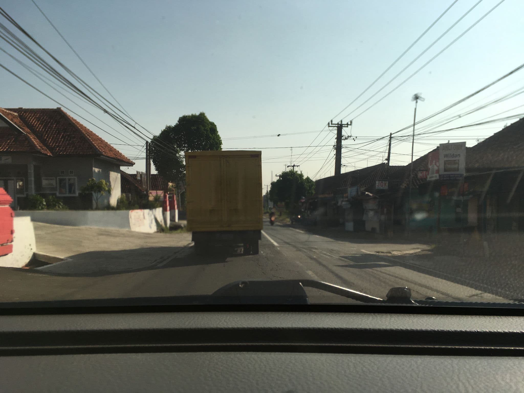 Street view near Hotel Wisma Asih, Jl Pramuka, Kuningan, Kuningan — © dgozin (CC BY-SA · Mapillary)