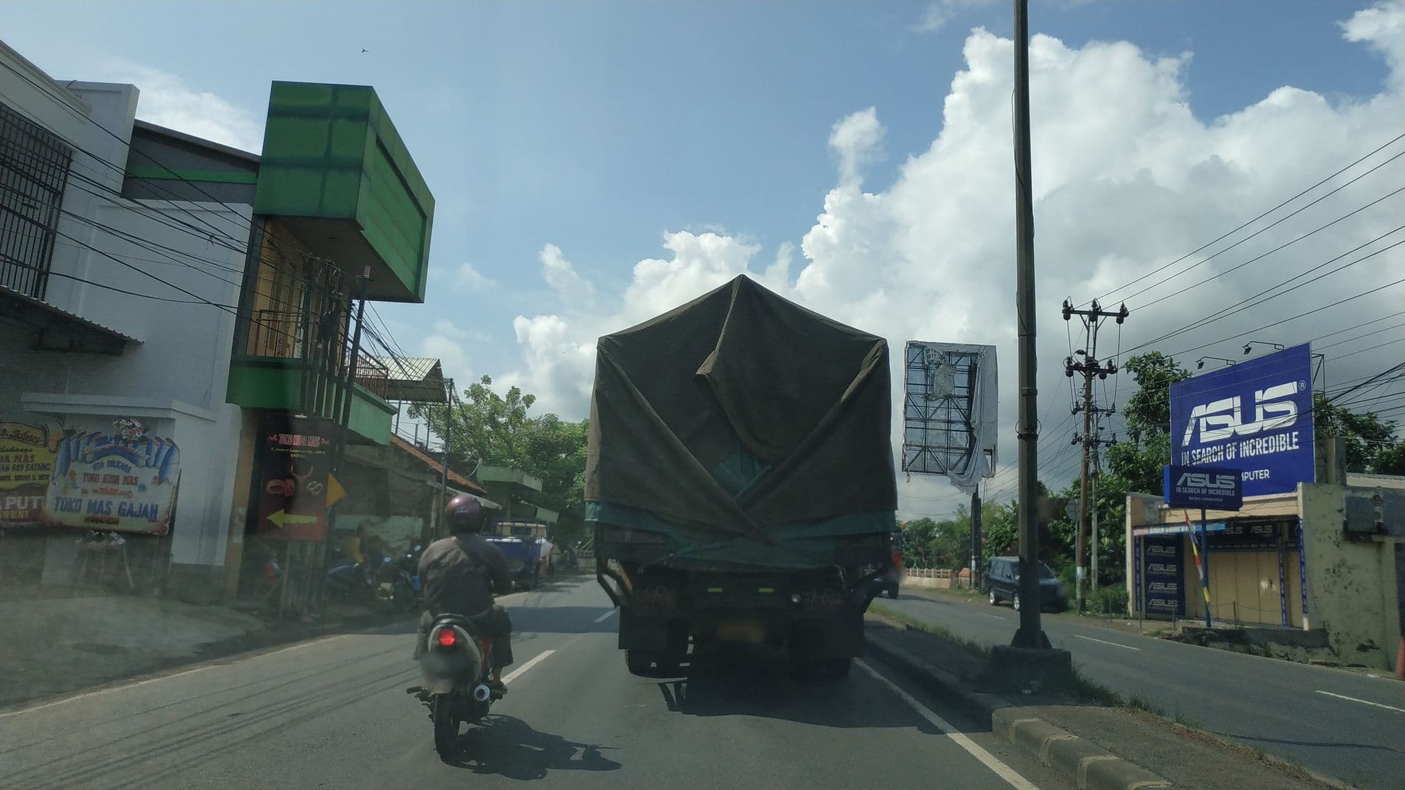 Street view near Karlita, Pekalongan — © zainabr (CC BY-SA · Mapillary)