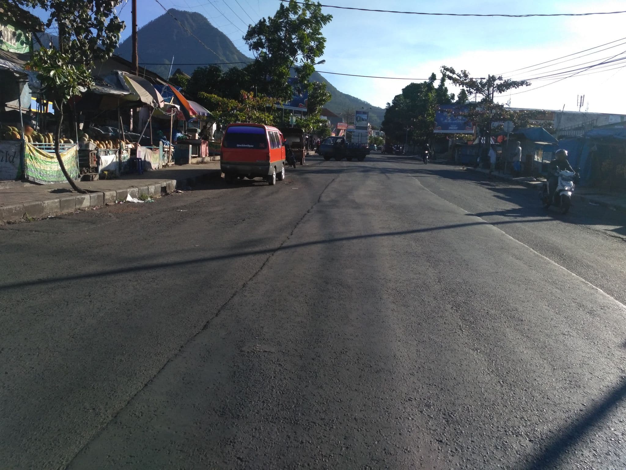 Street view near hotel mawar sharon, Batu — © adi_sucipto (CC BY-SA · Mapillary)