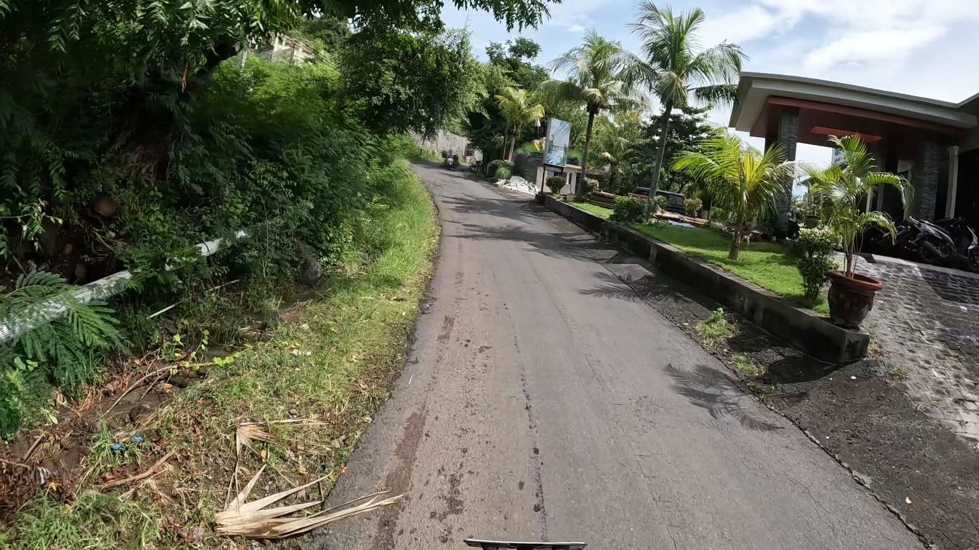 Street view near Villa Macondo, Amlapura — © lucomsky (CC BY-SA · Mapillary)