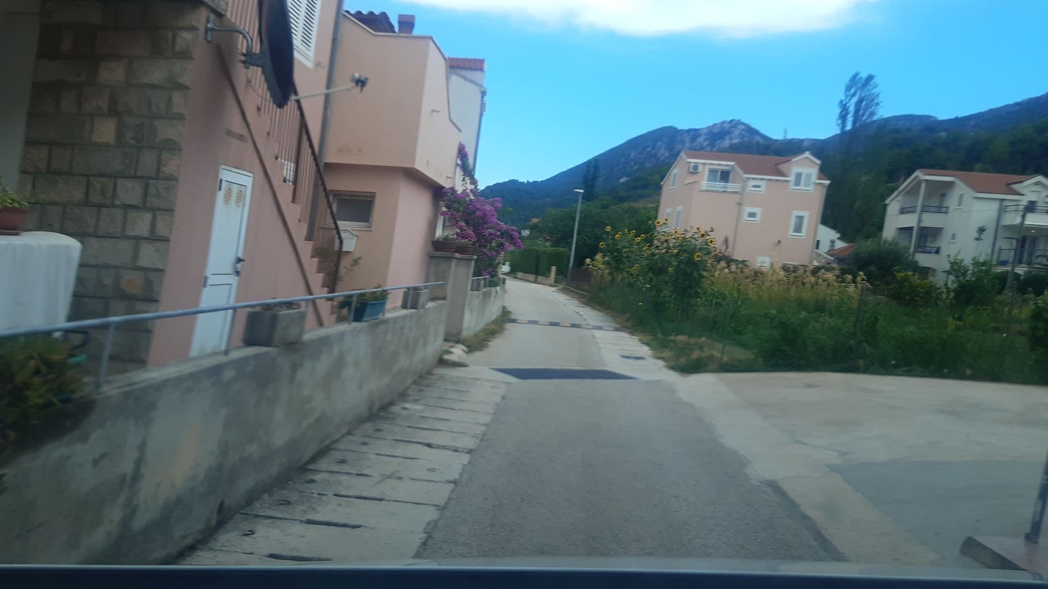 Street view near Apartment Zuljana 10112a, Opuzen — © veverica (CC BY-SA · Mapillary)