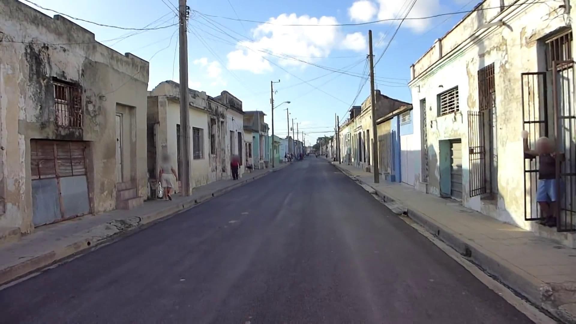 Street view near La Casona de Fauti, Camagüey