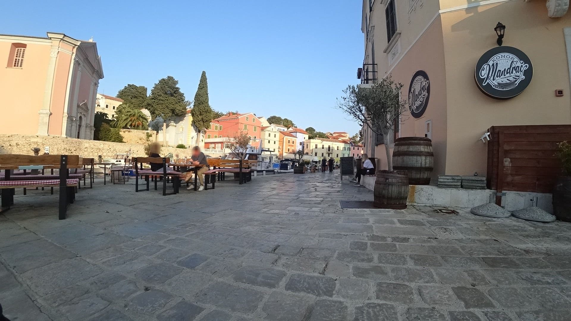 Street view near Villa Mozart, Mali Lošinj — © isvedic (CC BY-SA · Mapillary)