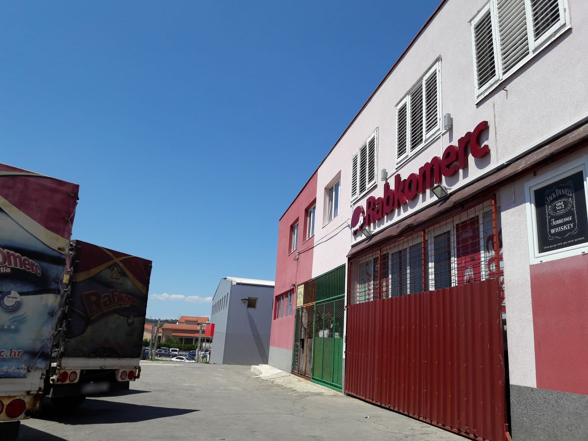 Street view near Apartmani Palit, Palit — © osmapper (CC BY-SA · Mapillary)