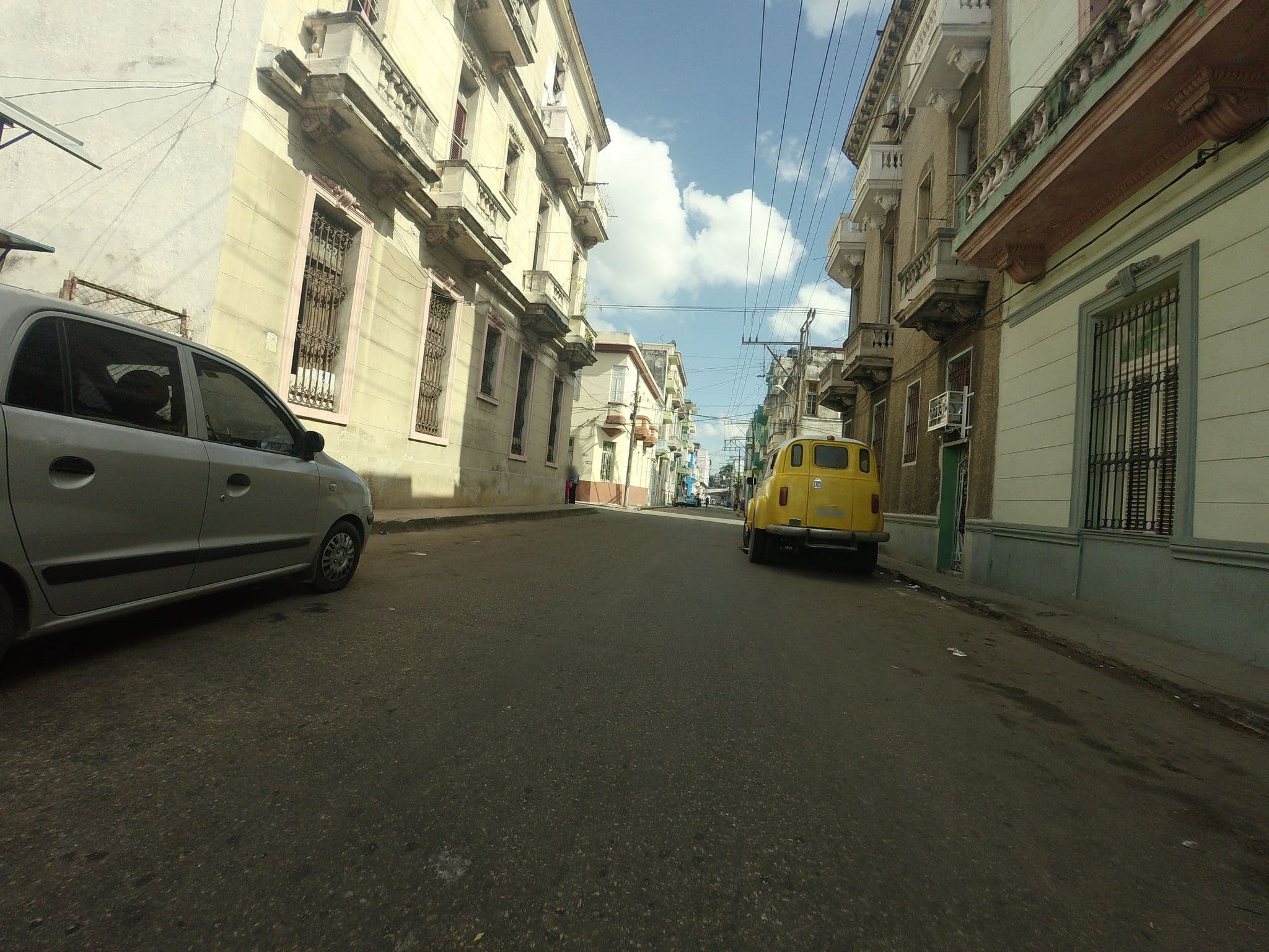 Street view near La Casa de Estrellas, Havana โ ยฉ havana (CC BY-SA ยท Mapillary)
