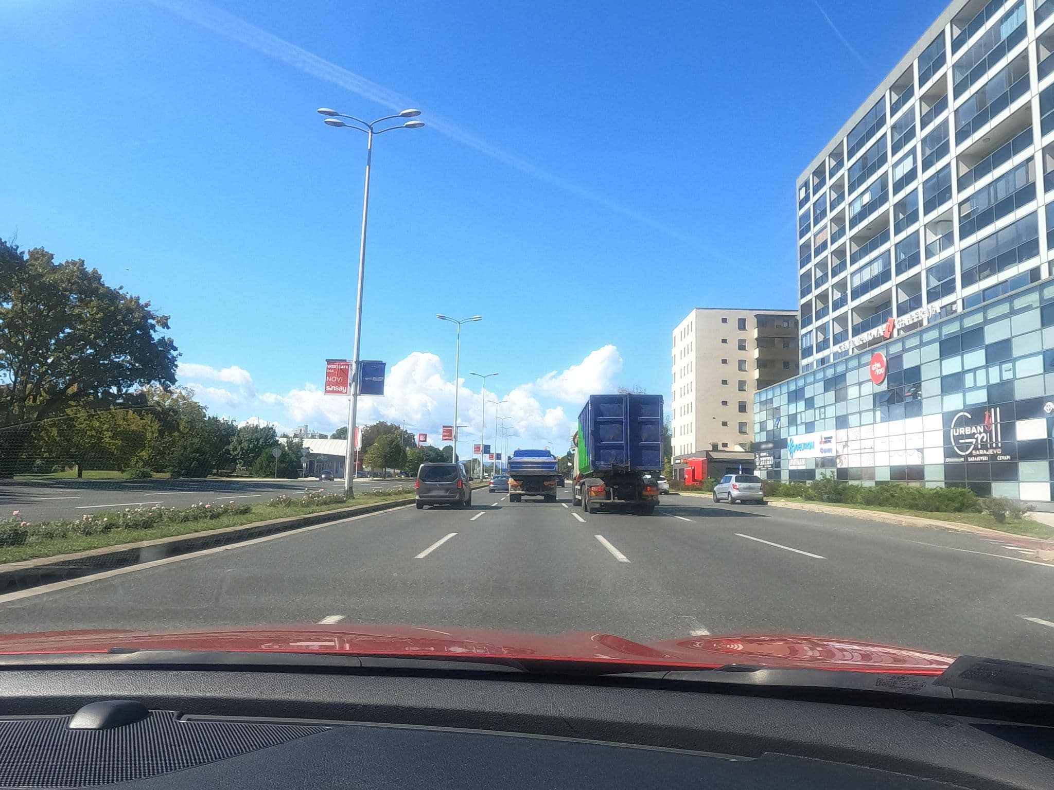 Street view near Nova Galerija Appartments, Jankomir — © borovac (CC BY-SA · Mapillary)