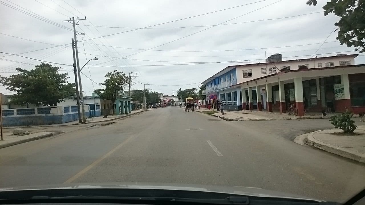 Street view near Vía Blanca, Guanabo