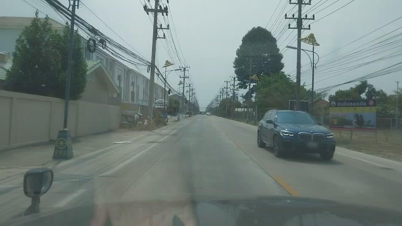 Street view near เดอะสยามเพลสพูลวิลล่า The Siam Place Pool Villa, Pattaya — © roadroid (CC BY-SA · Mapillary)