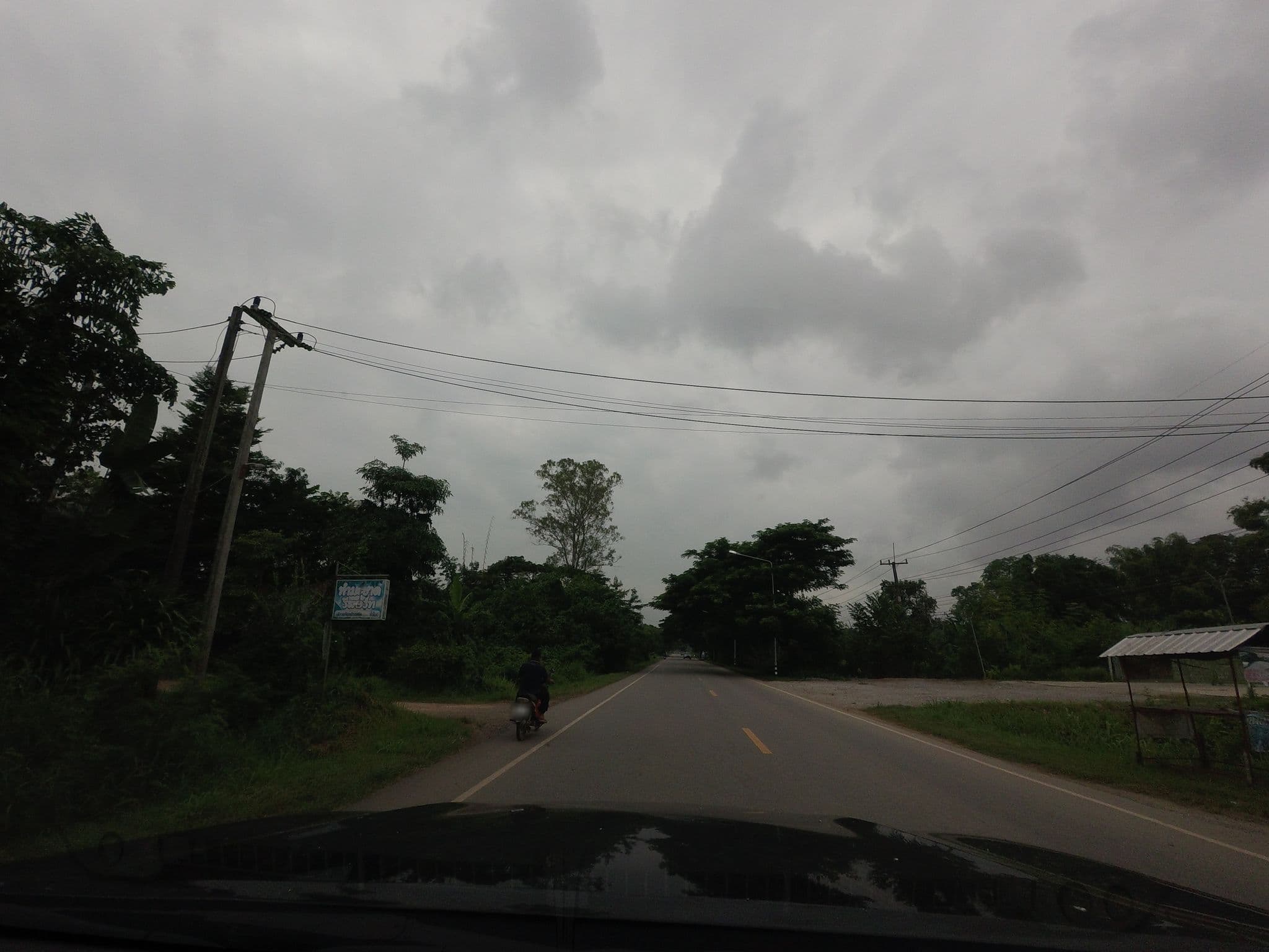 Street view near ทำมะชาด รีสอร์ท, Si Chiang Mai — © mishari (CC BY-SA · Mapillary)
