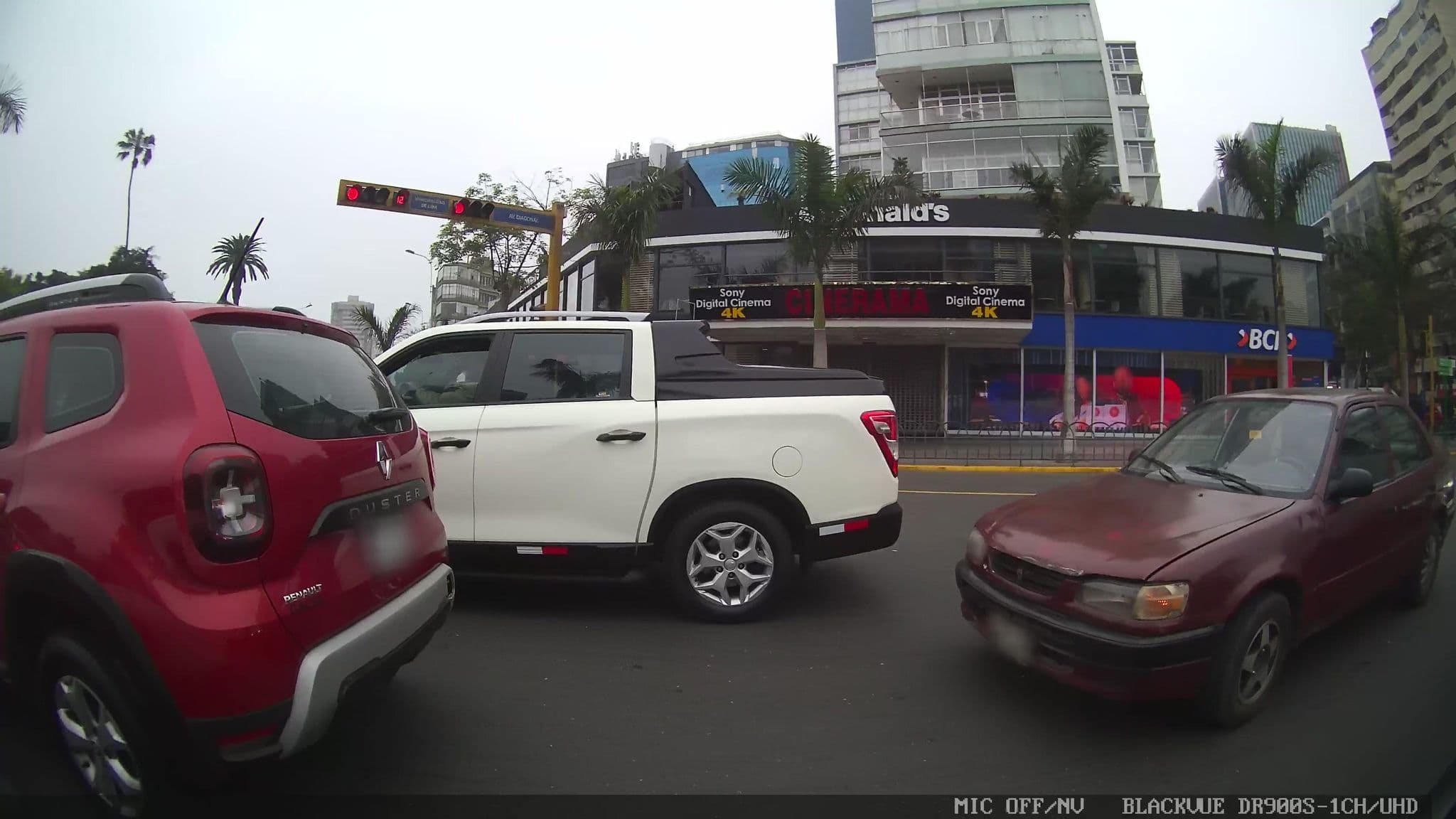 Street view near Lima Te Llena, Miraflores — © kaartcam (CC BY-SA · Mapillary)