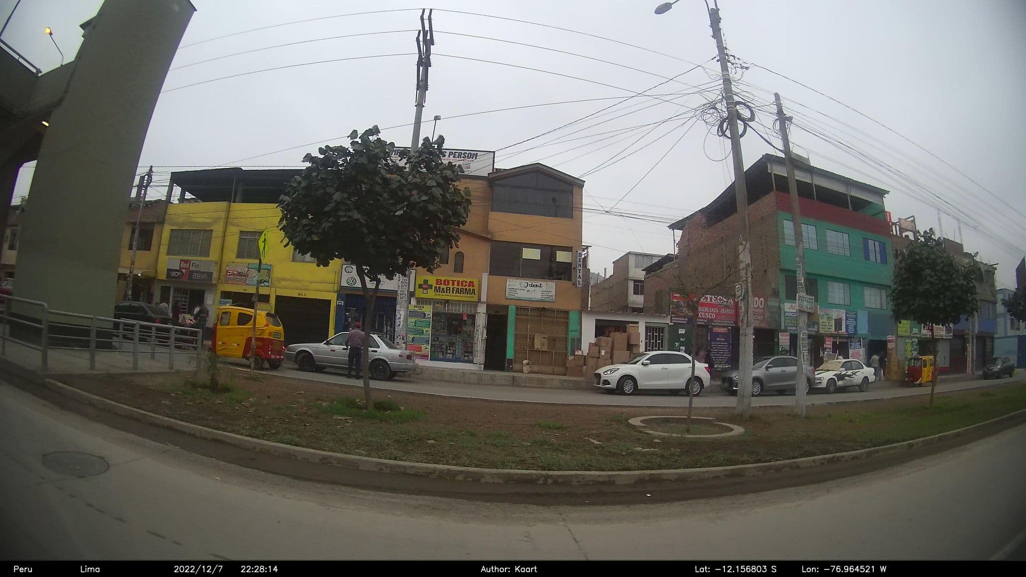 Street view near Hostal Eros, Santiago de Surco — © kaart5 (CC BY-SA · Mapillary)