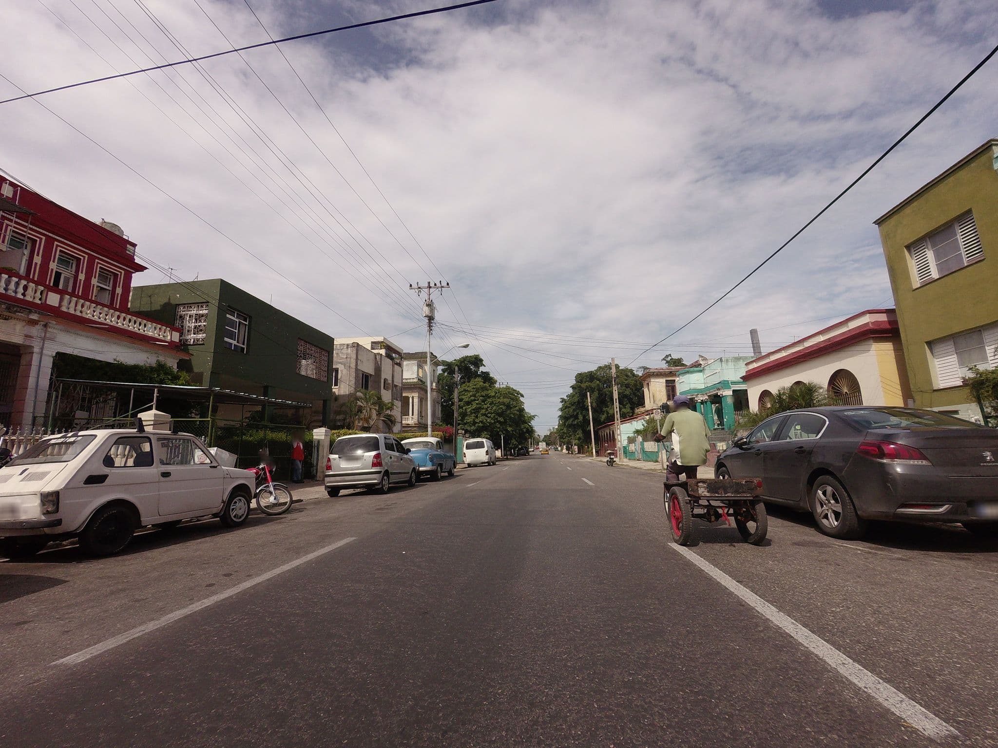 Street view near Casa de huéspedes Bohio Habana 17, Vedado