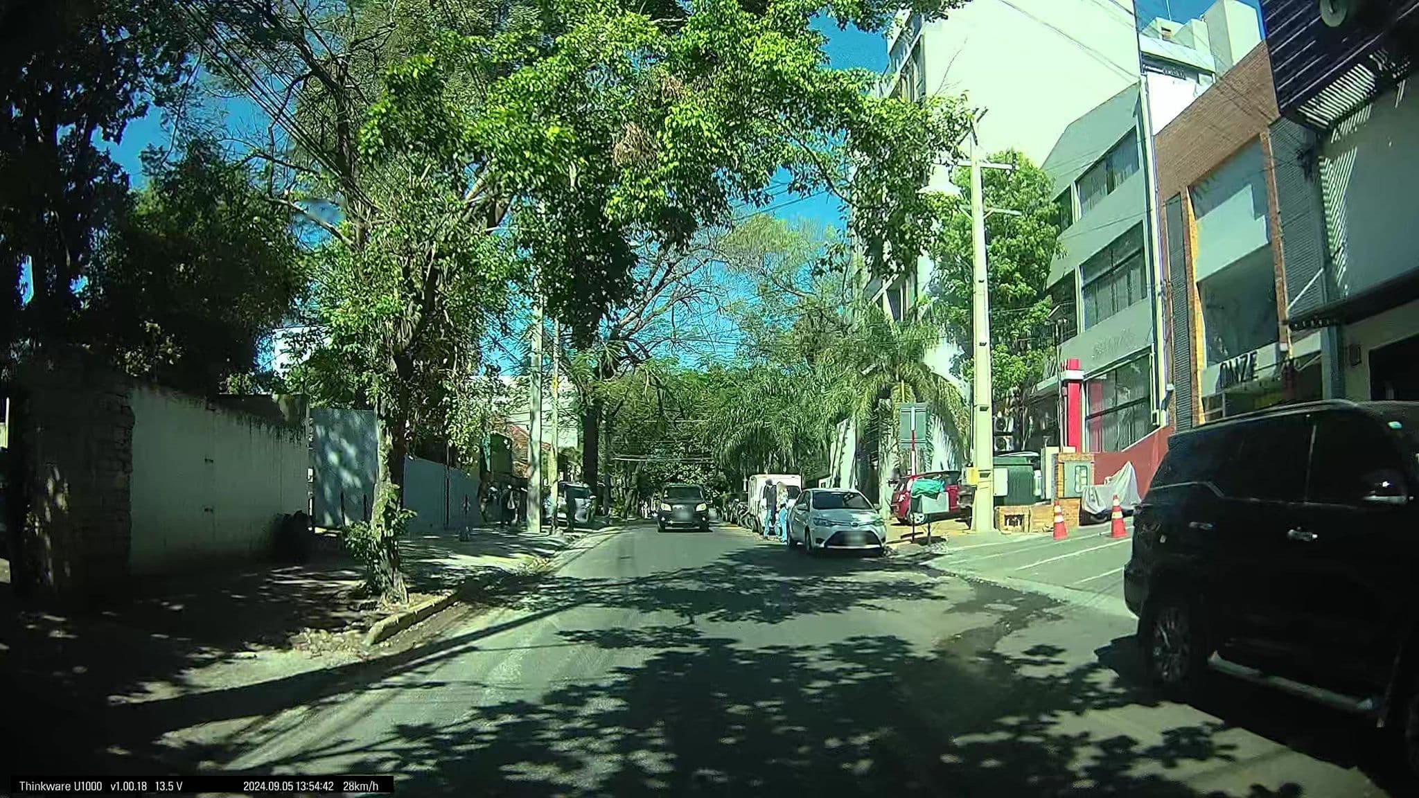 Street view near Five Hotel & Residences, Lambaré — © ancho85 (CC BY-SA · Mapillary)