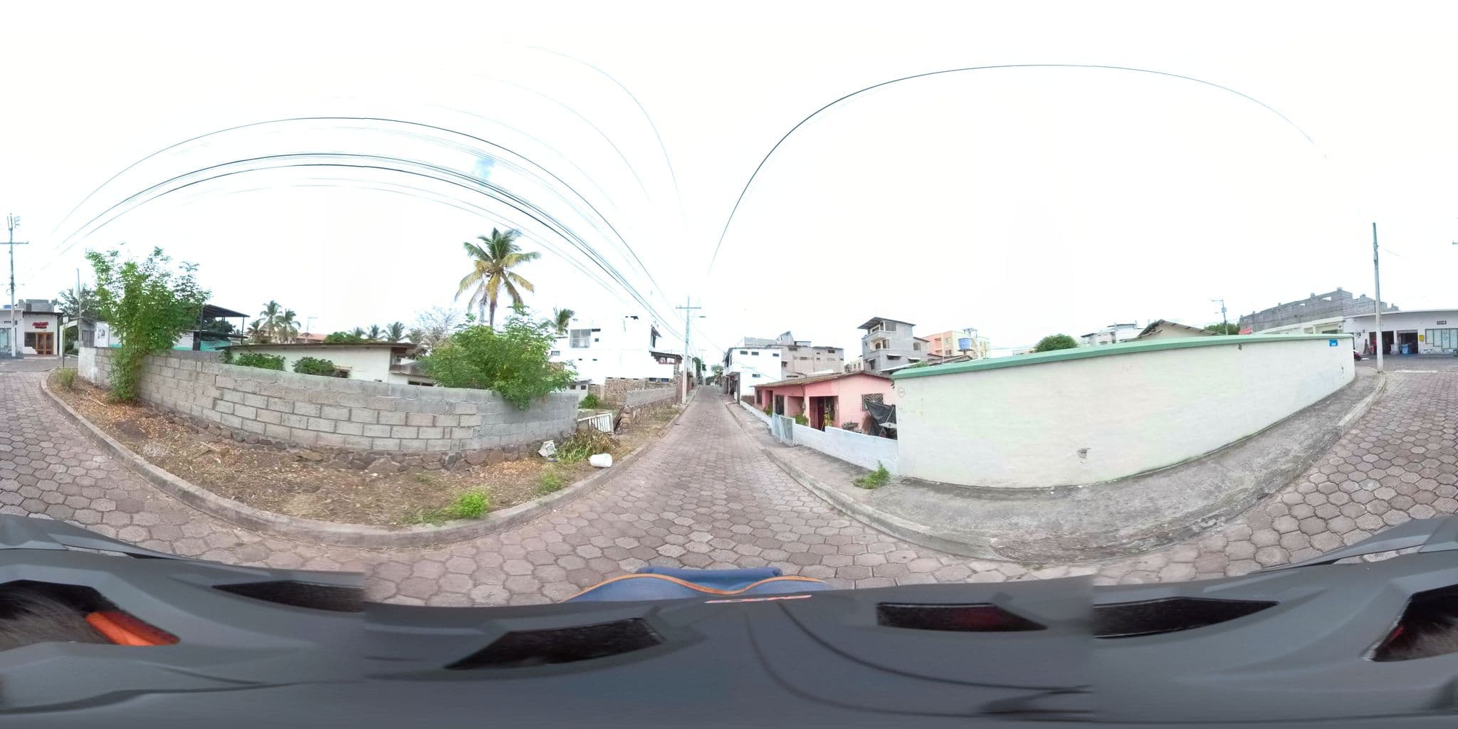 Street view near Maidith Galapagos Inn, Puerto Ayora — © sdanielzer (CC BY-SA · Mapillary)