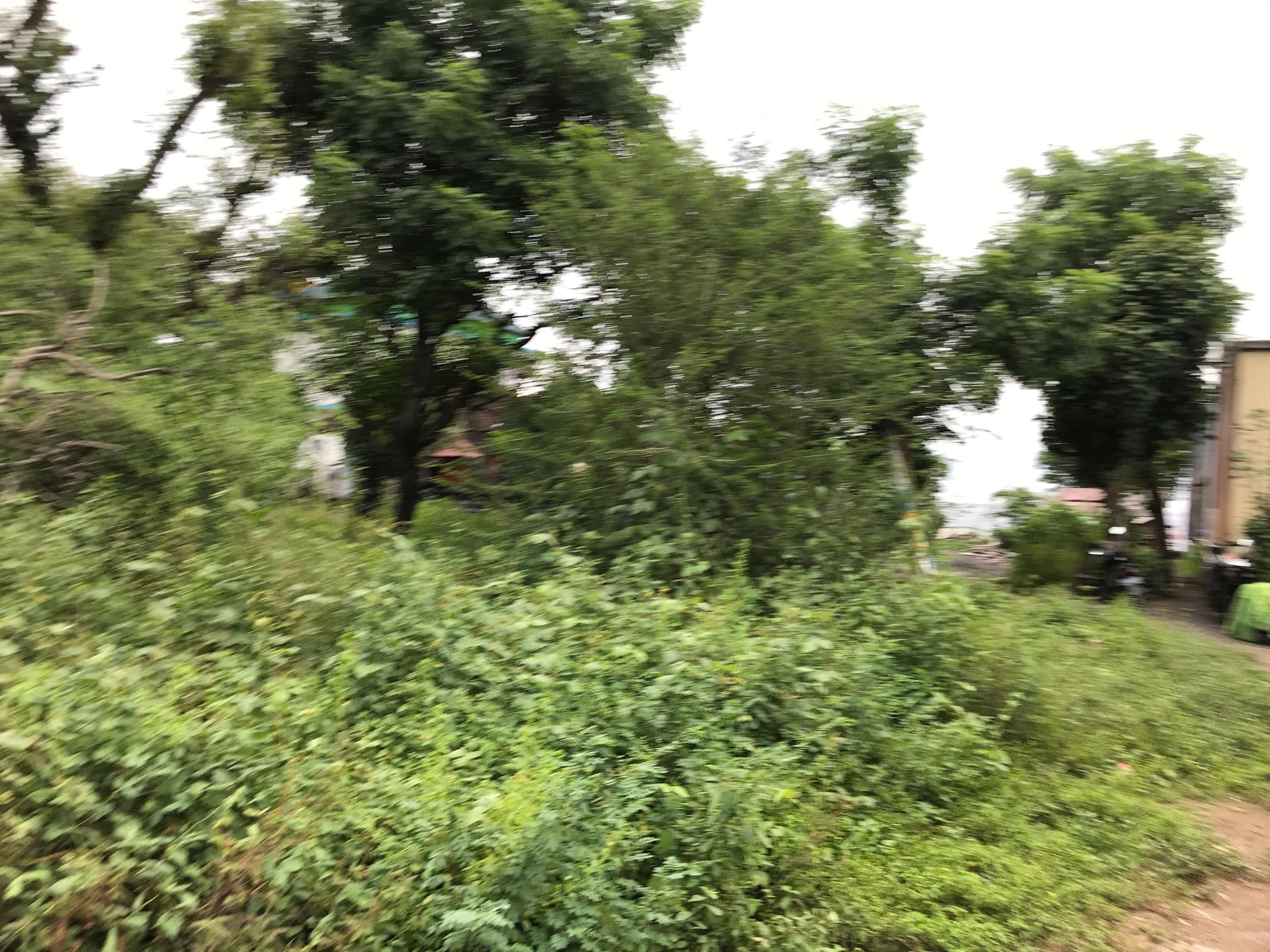 Street view near Valomia Beach Front, Amlapura