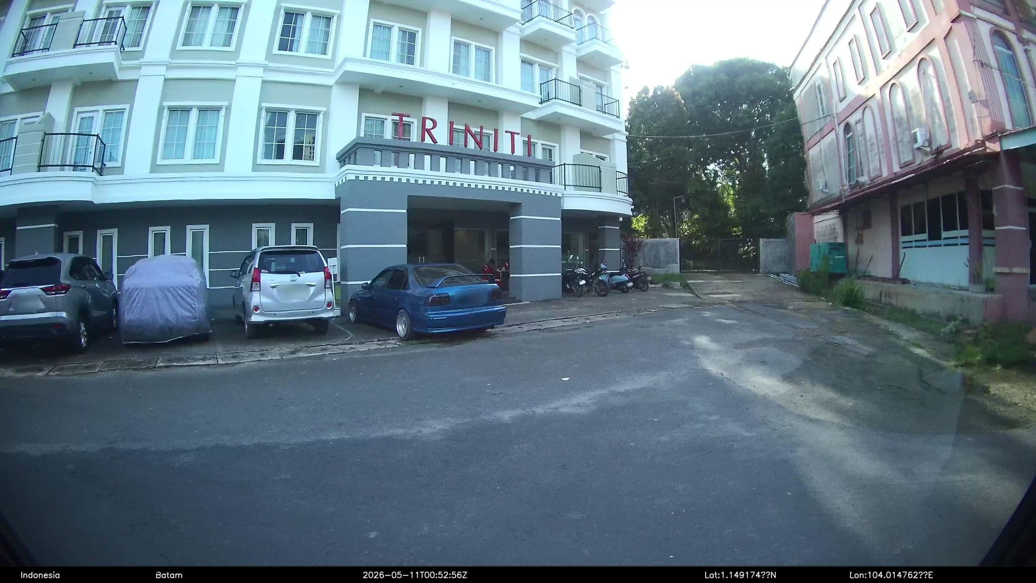 Street view near Triniti Hotel, Batam — © Kaart---LEFT (CC BY-SA · Mapillary)