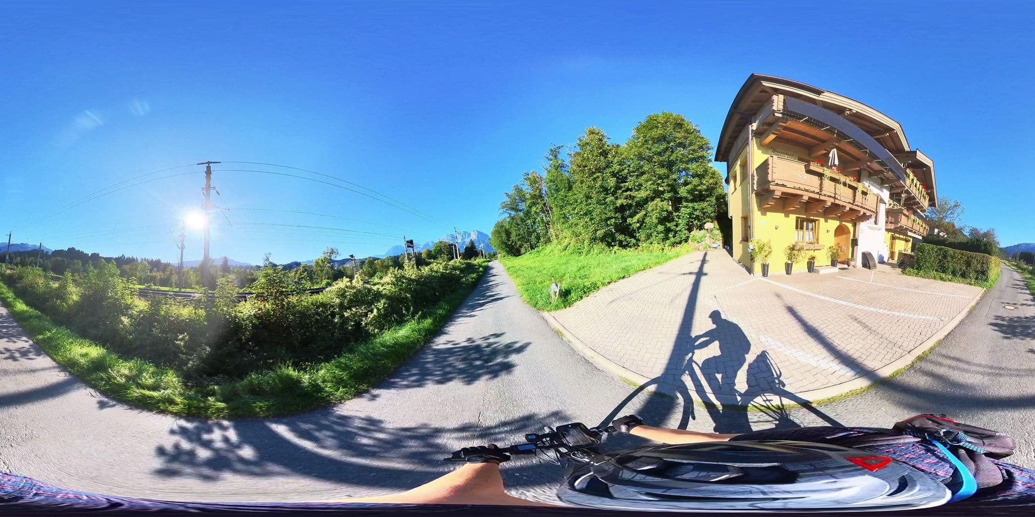 Street view near Haus Steinerbach, Oberndorf in Tirol — © osmplus_org (CC BY-SA · Mapillary)