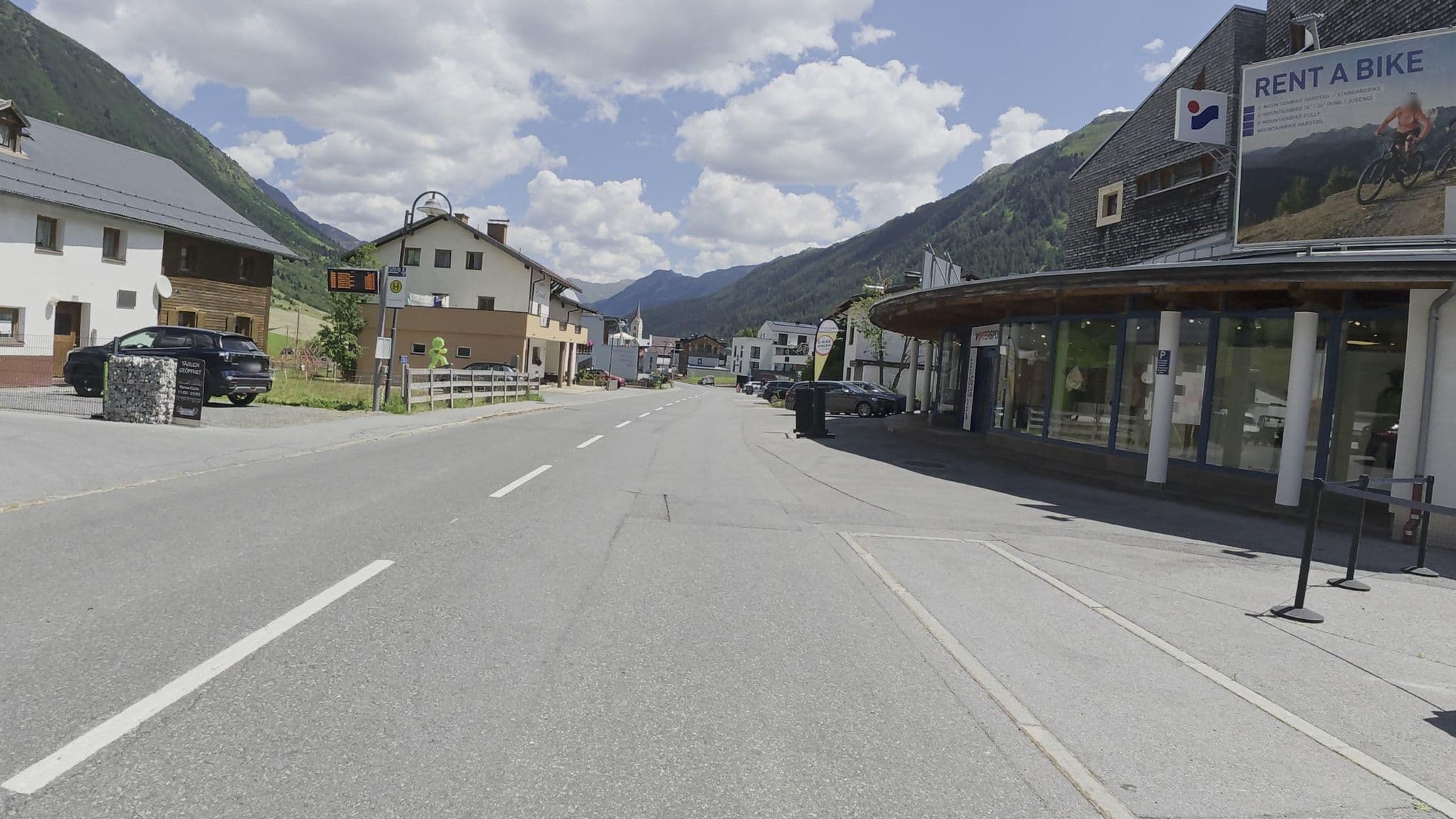 Street view near Hotel Alpenresidenz Ballunspitze, Ischgl