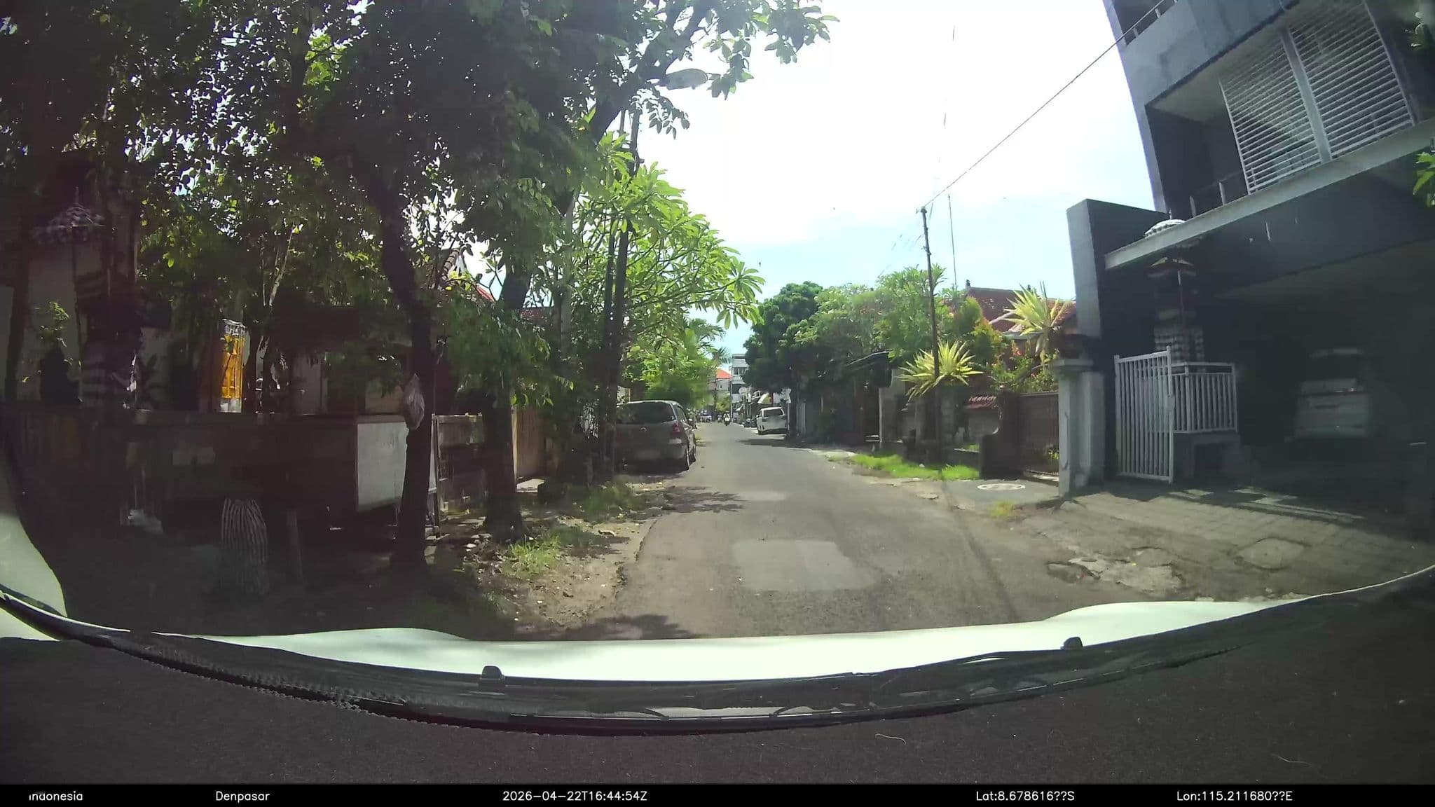 Street view near Pondok Nyaman 15 Dauh Puri Klod, Denpasar — © Kaart---360 (CC BY-SA · Mapillary)