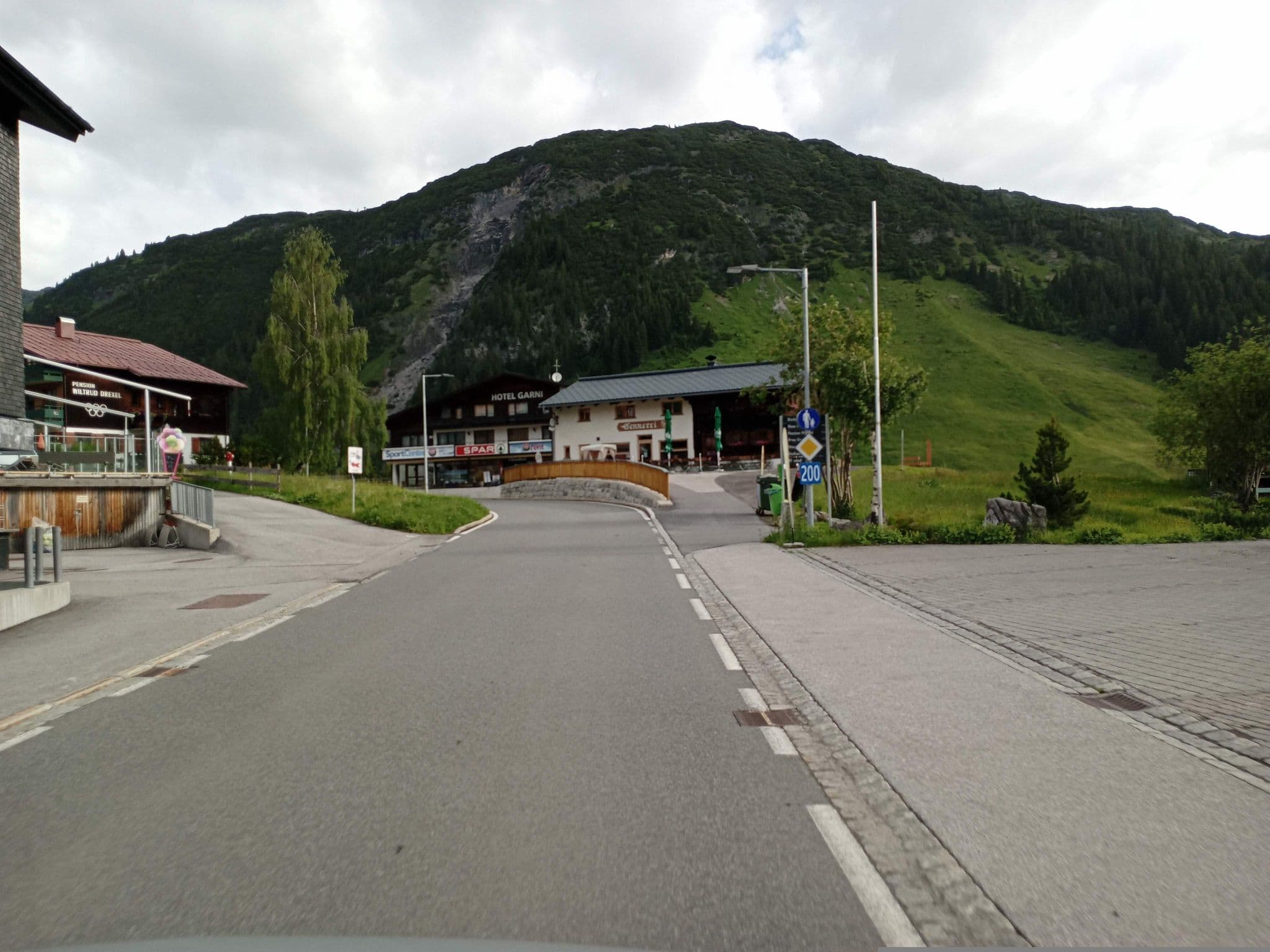 Street view near Walserberg, Lech