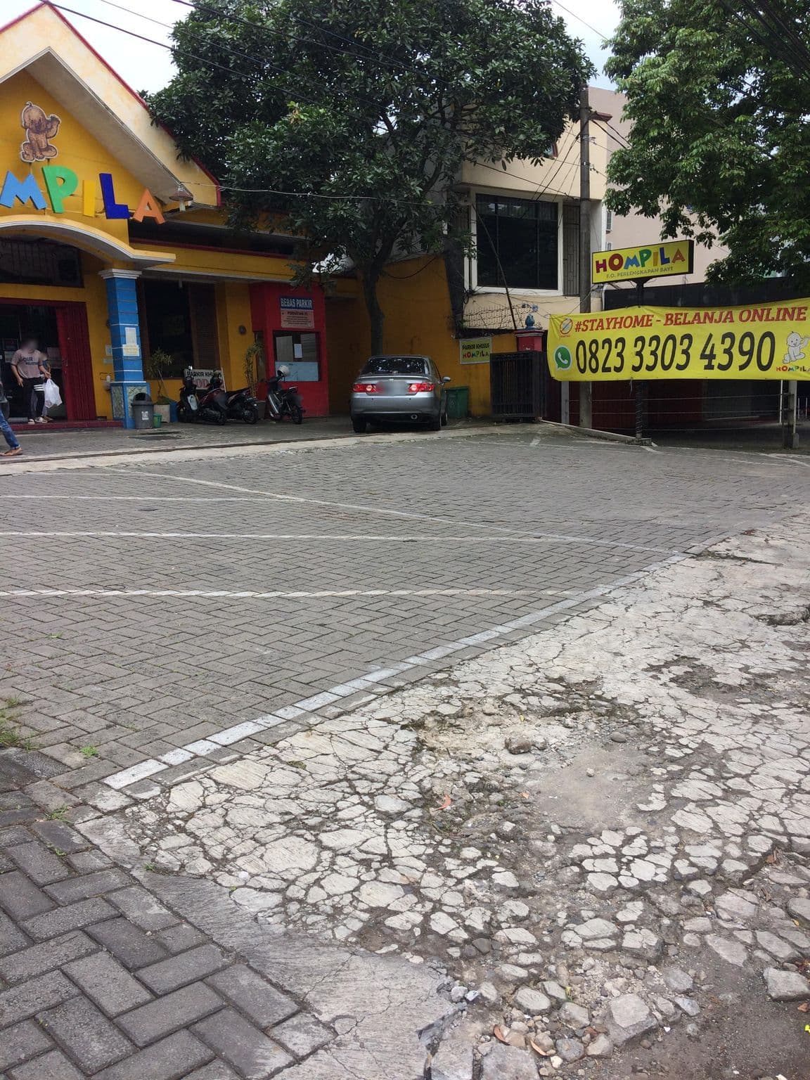Street view near Java Boutique Hotel, Malang