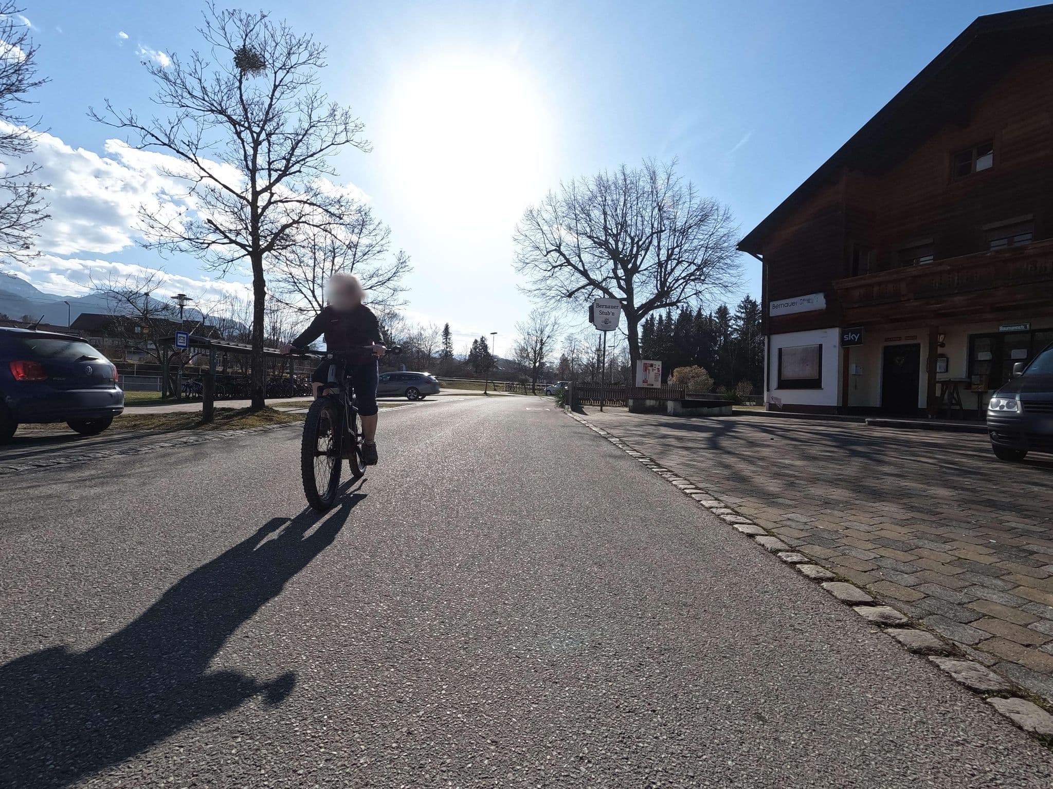 Street view near Bernauer Stub'n, Bernau am Chiemsee — © natebus (CC BY-SA · Mapillary)