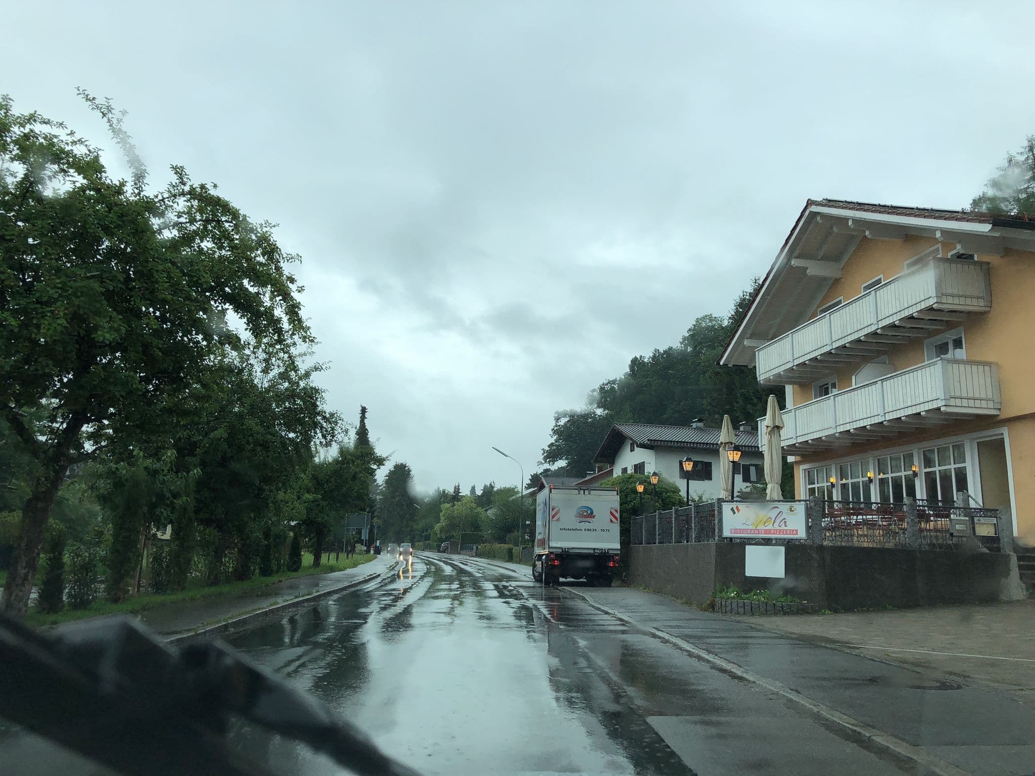 Street view near Eichenwald-Apartment, Bernau am Chiemsee — © chuck (CC BY-SA · Mapillary)