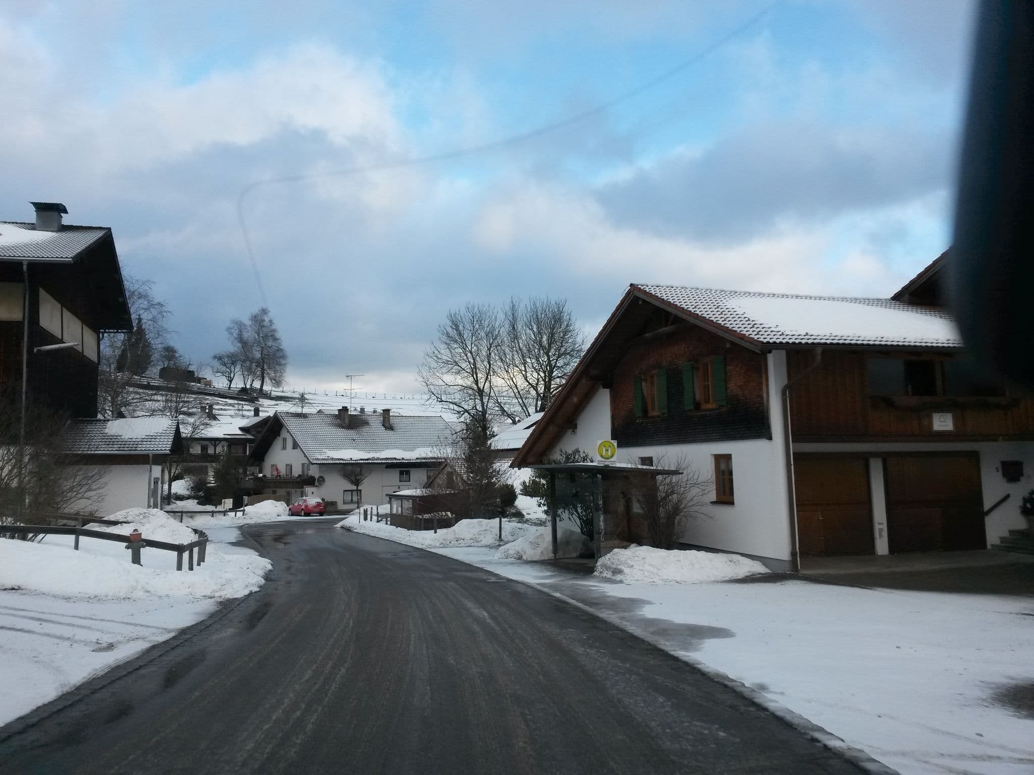Street view near Ferienhof Herz - Zimmer + Ferienwohnung, Oy-Mittelberg — © abes (CC BY-SA · Mapillary)