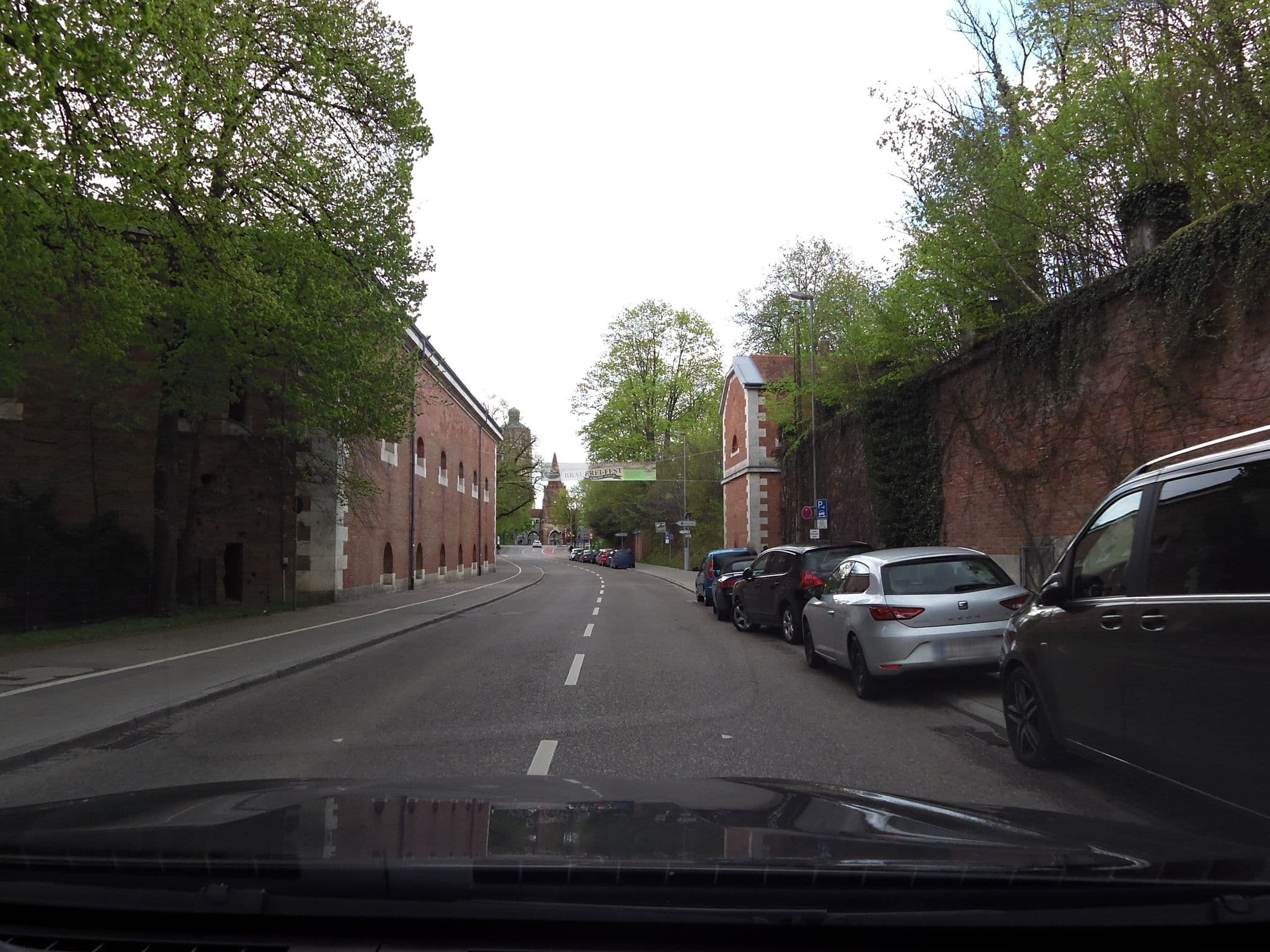 Street view near Jugendherberge Ingolstadt, Ingolstadt — © czmrtn (CC BY-SA · Mapillary)