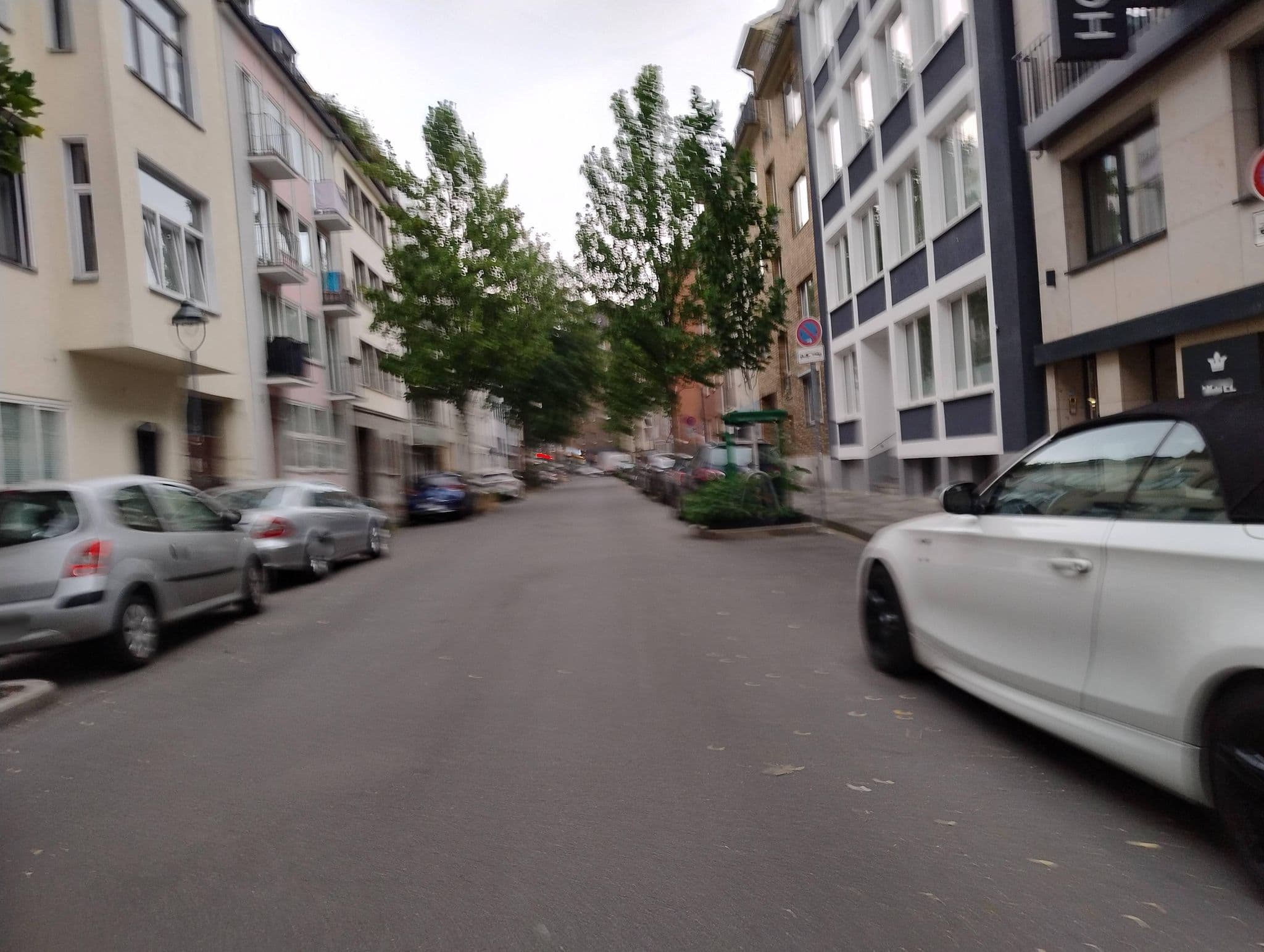 Street view near Prinz Anton, Düsseldorf — © polyglot (CC BY-SA · Mapillary)