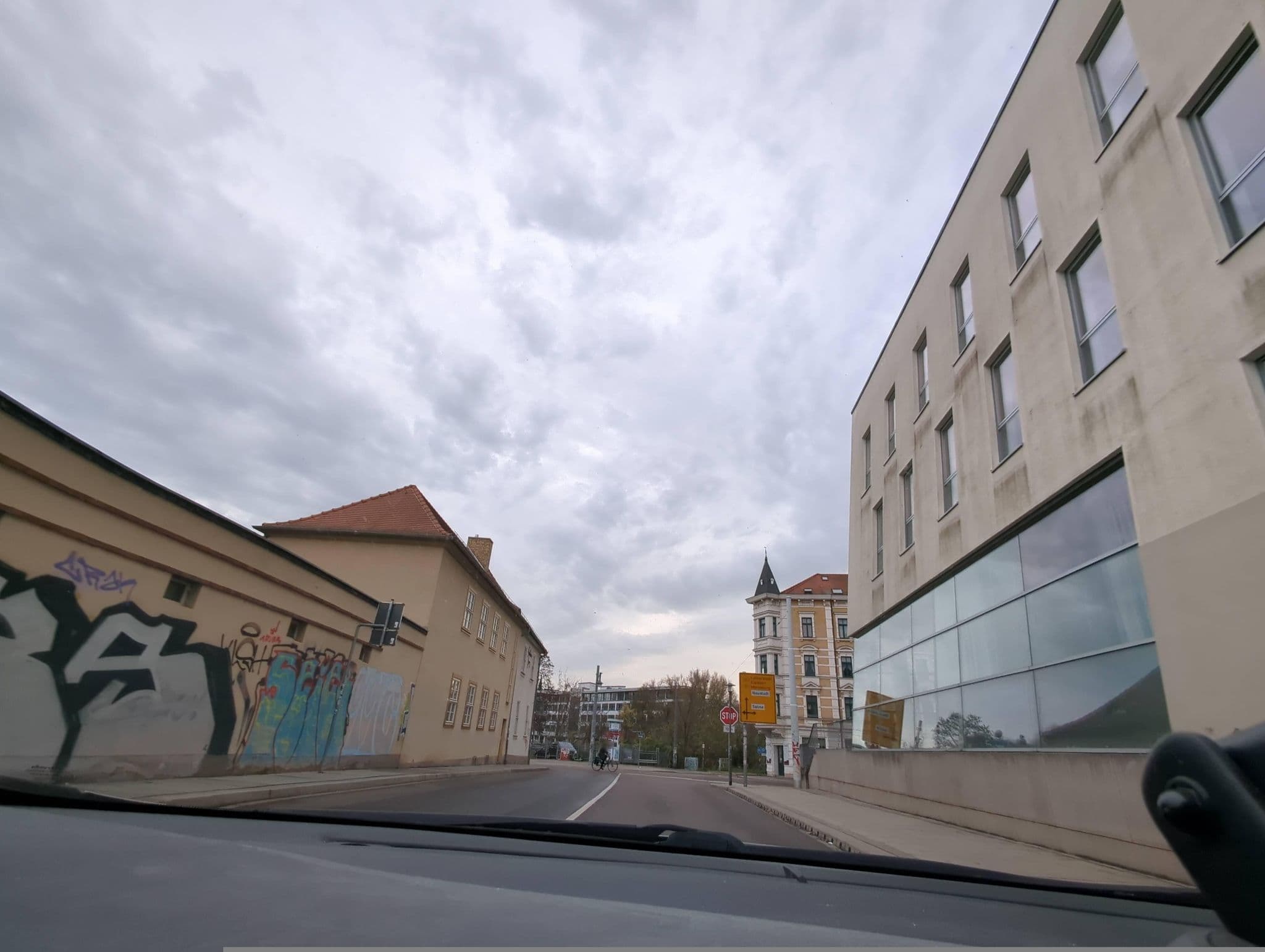 Street view near Ankerhof, Halle (Saale) — © AlexSpritze (CC BY-SA · Mapillary)