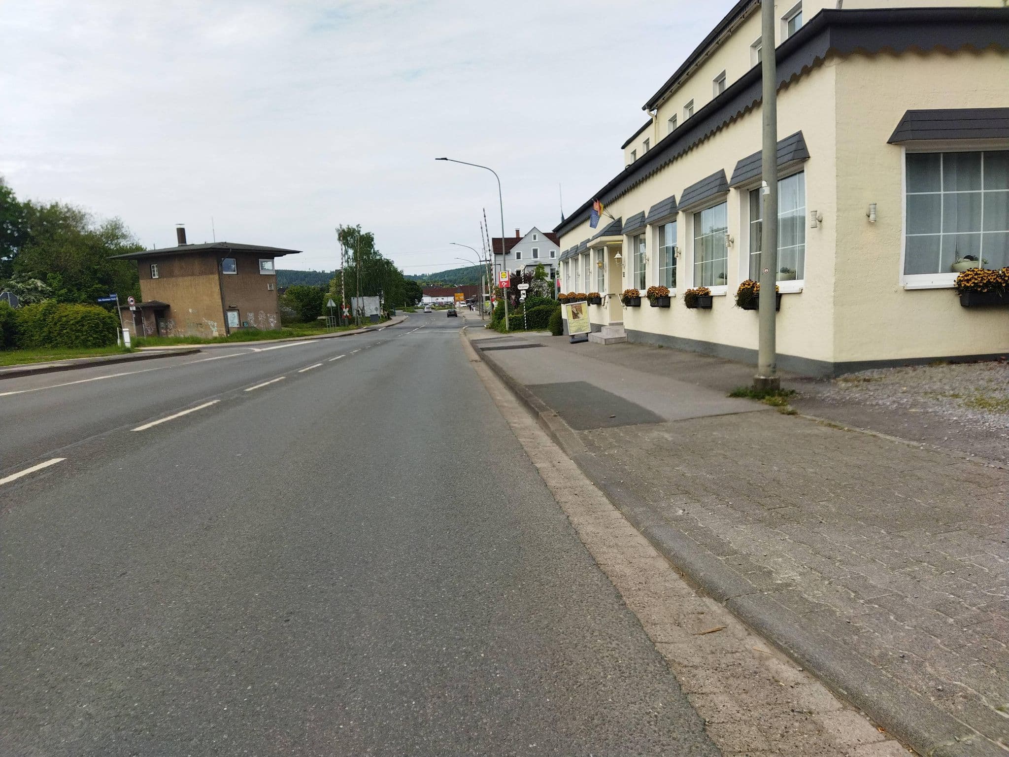 Street view near Hotel Garre, Bad Meinberg — © changchun1 (CC BY-SA · Mapillary)