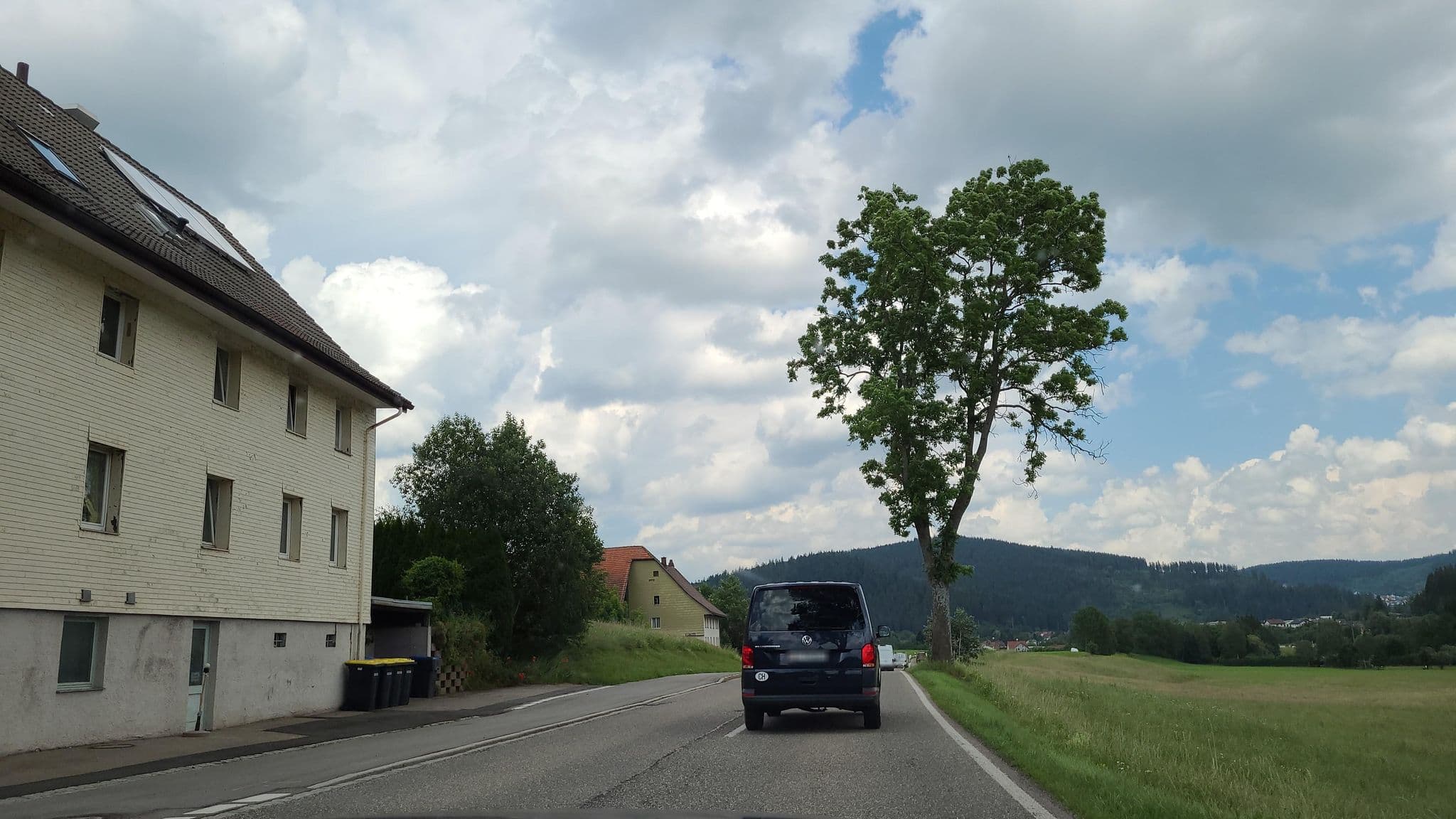 Street view near Neubierhäusle, Titisee-Neustadt — © Lukas1976 (CC BY-SA · Mapillary)