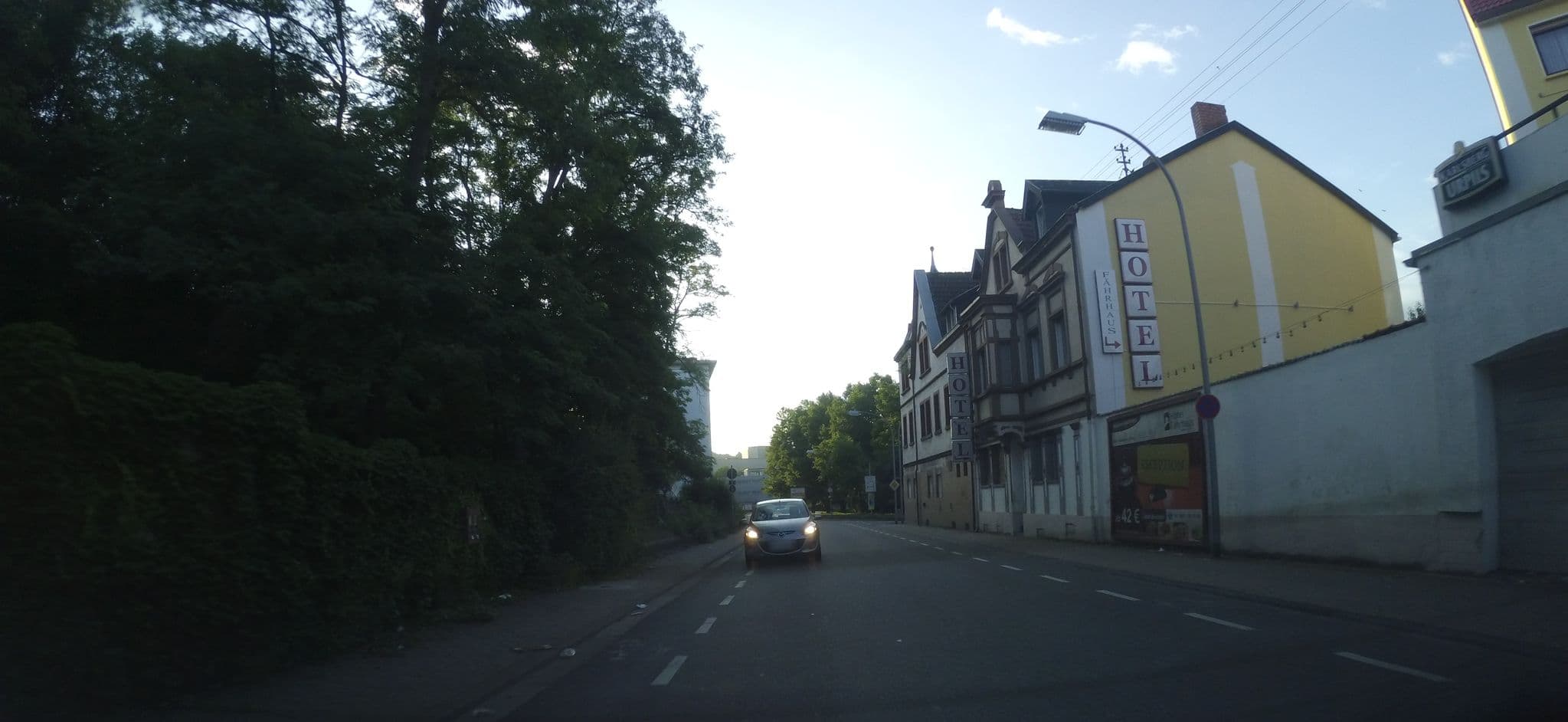 Street view near Hotel Fährhaus, Saarbrücken — © teddy73 (CC BY-SA · Mapillary)