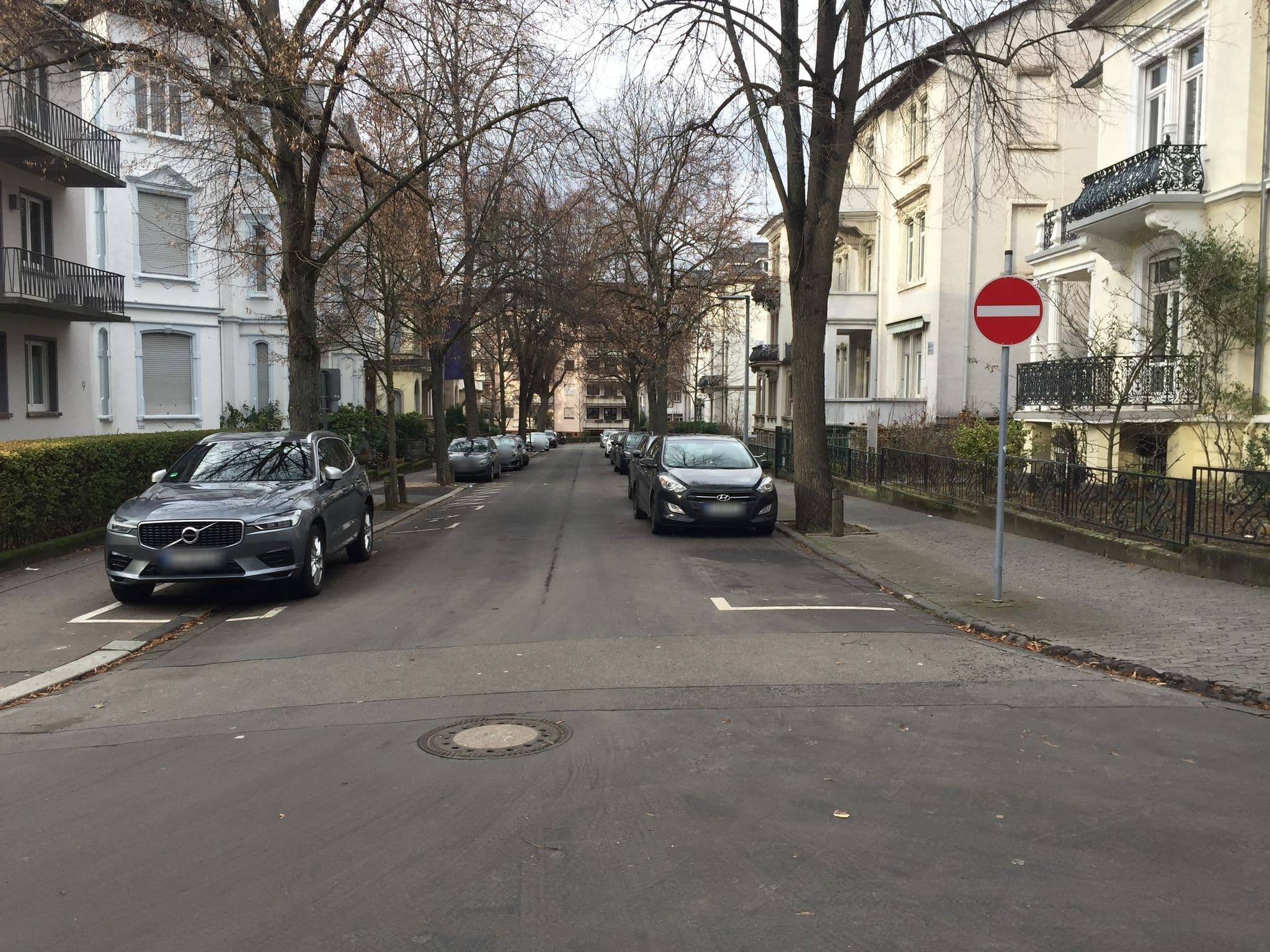 Street view near Hotel Spöttel, Bad Nauheim — © dominik354 (CC BY-SA · Mapillary)