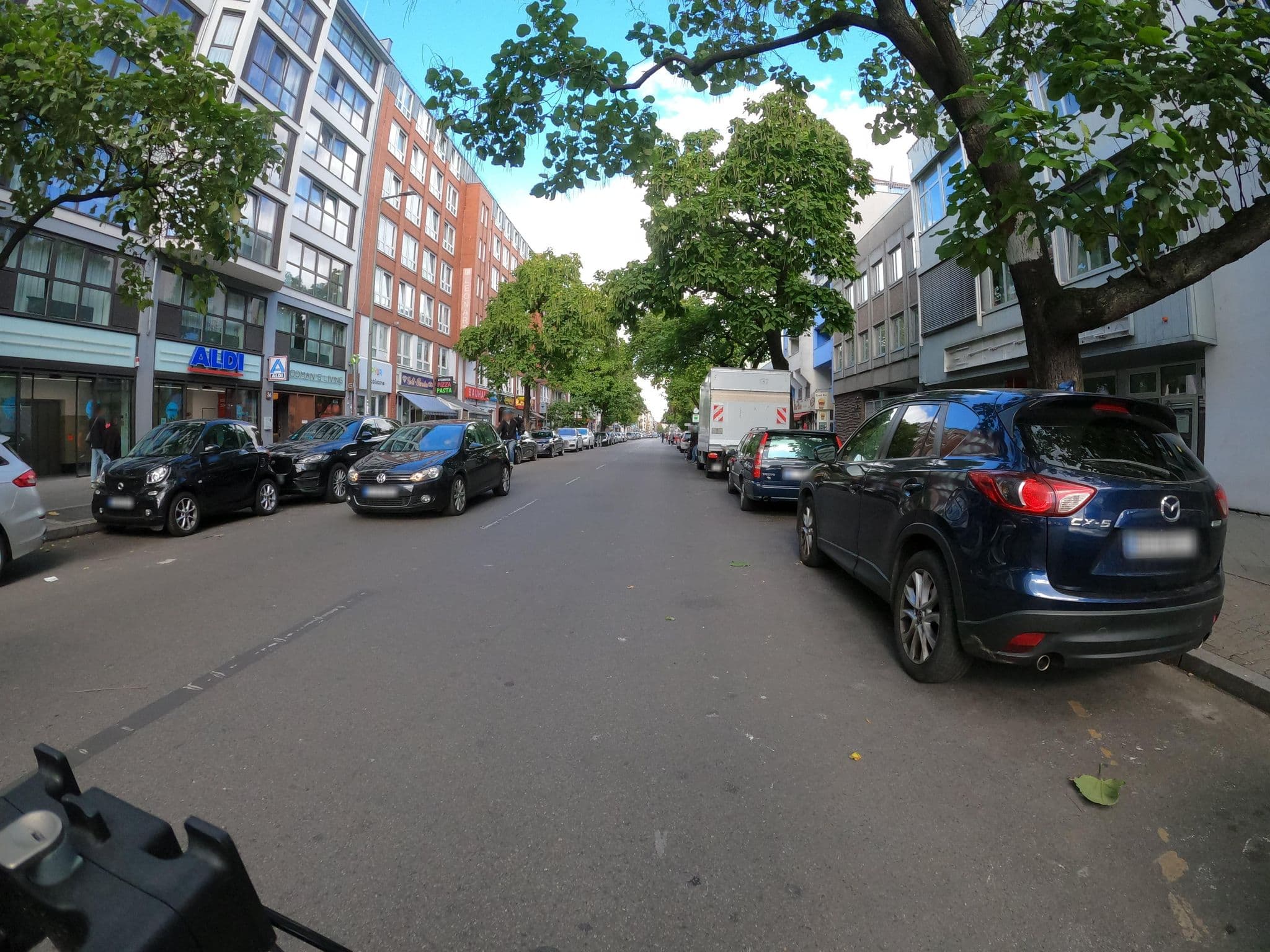 Street view near Goodman's Living, Charlottenburg — © macsico (CC BY-SA · Mapillary)